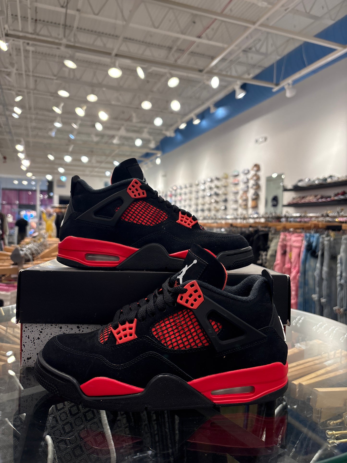 Jordan 4 Red Thunder Used with box