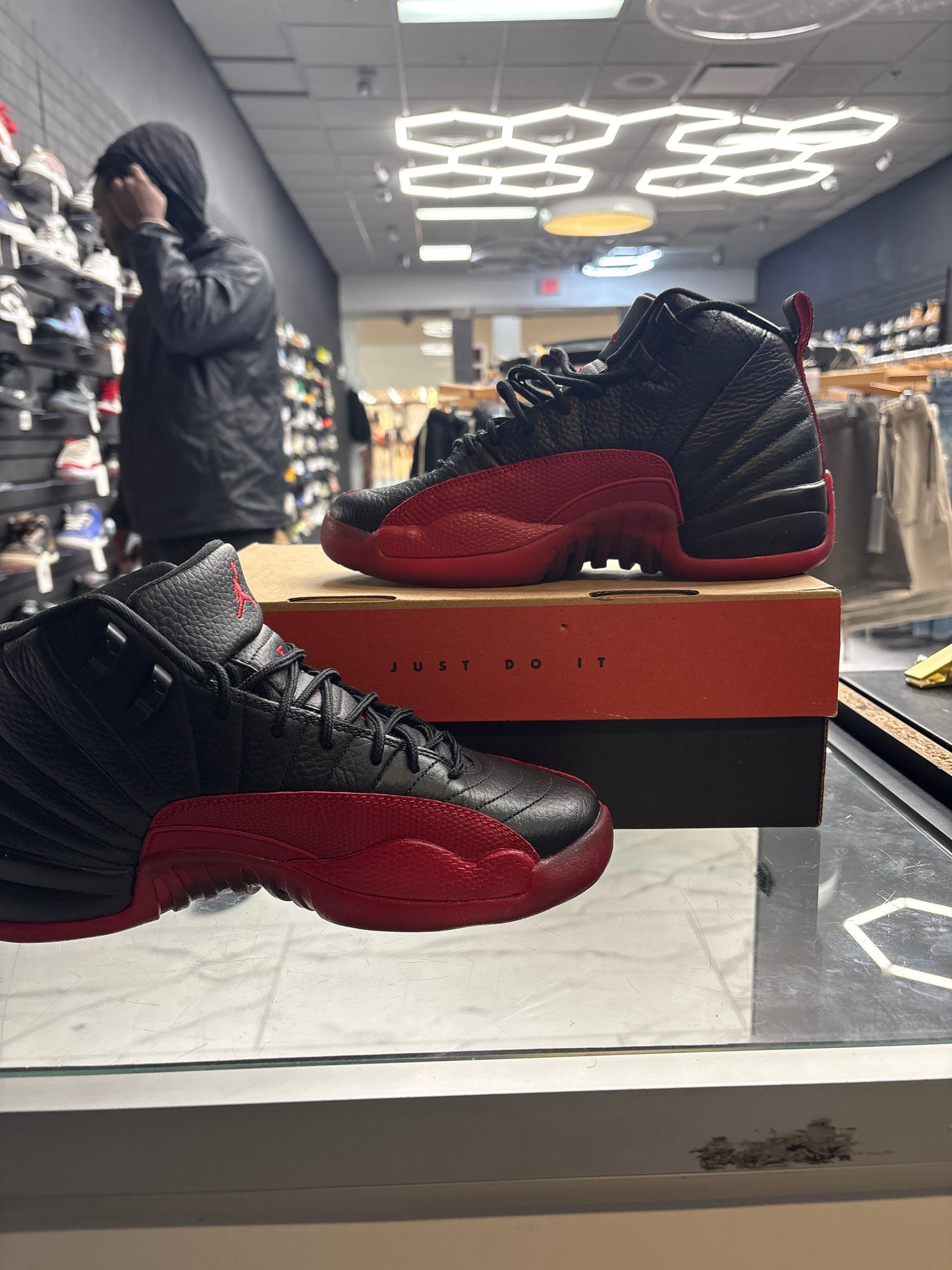 Jordan 12 flu game USED W BOX