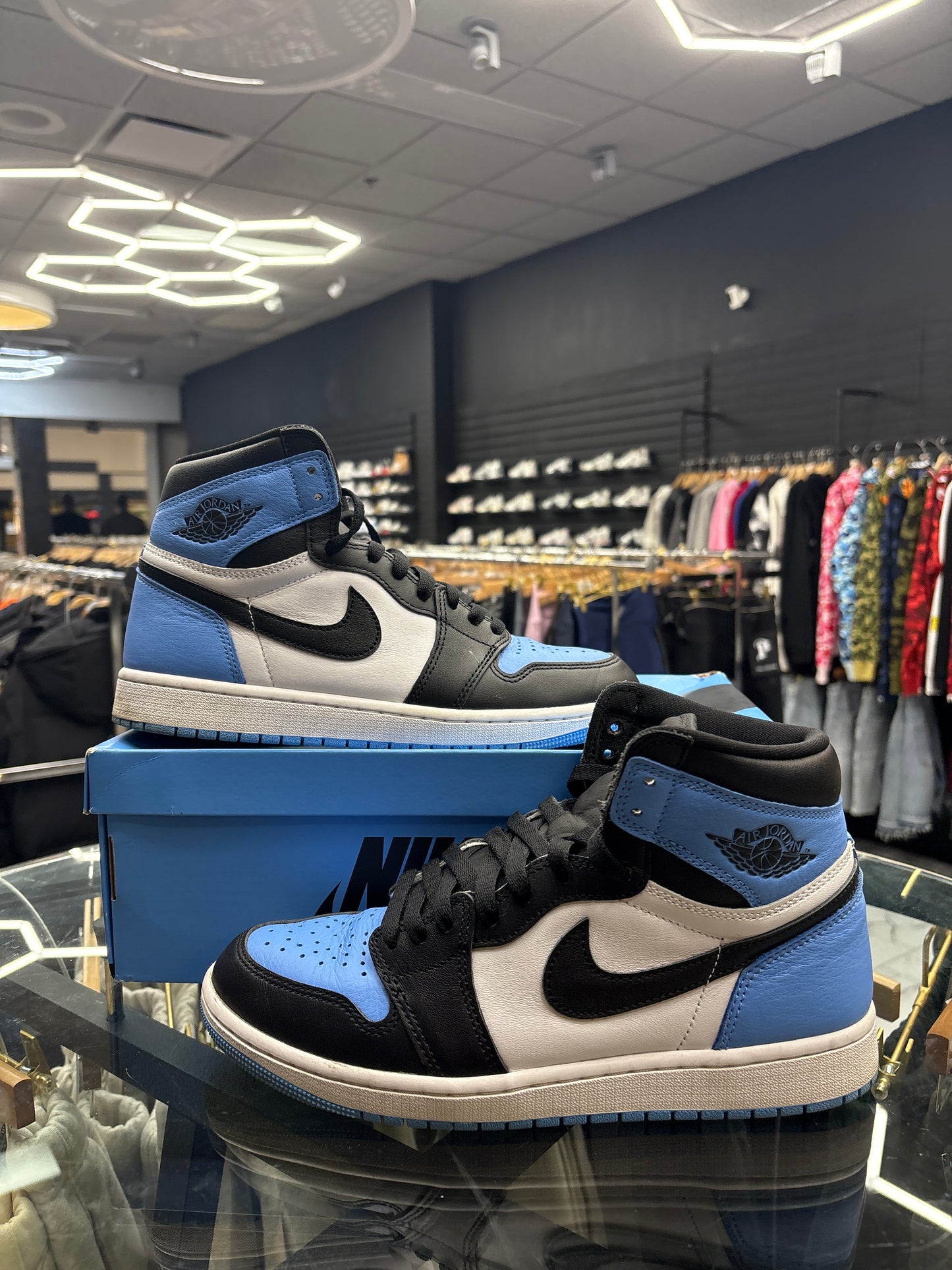 Jordan 1 UNC USED W BOX