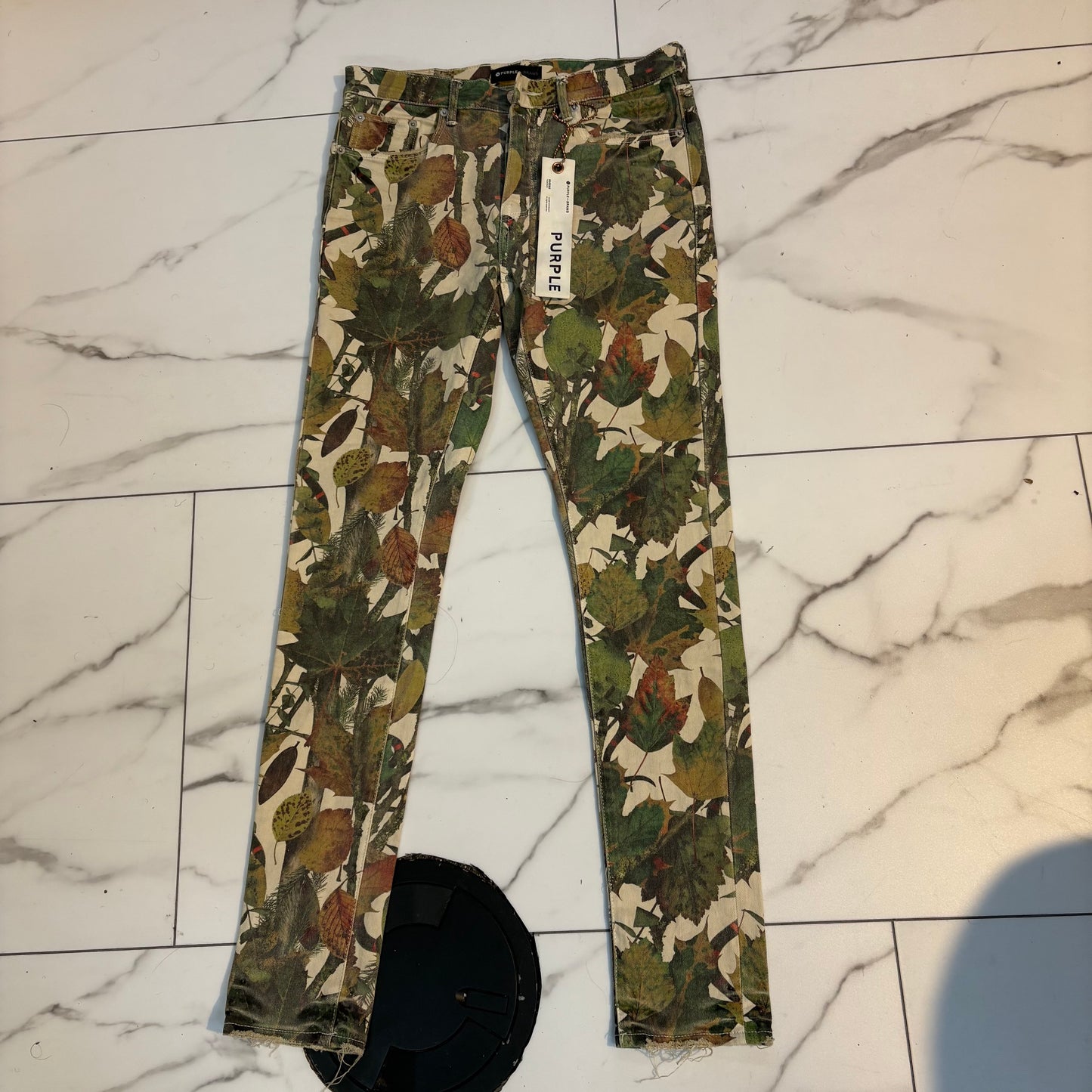 Purple jeans w leaves