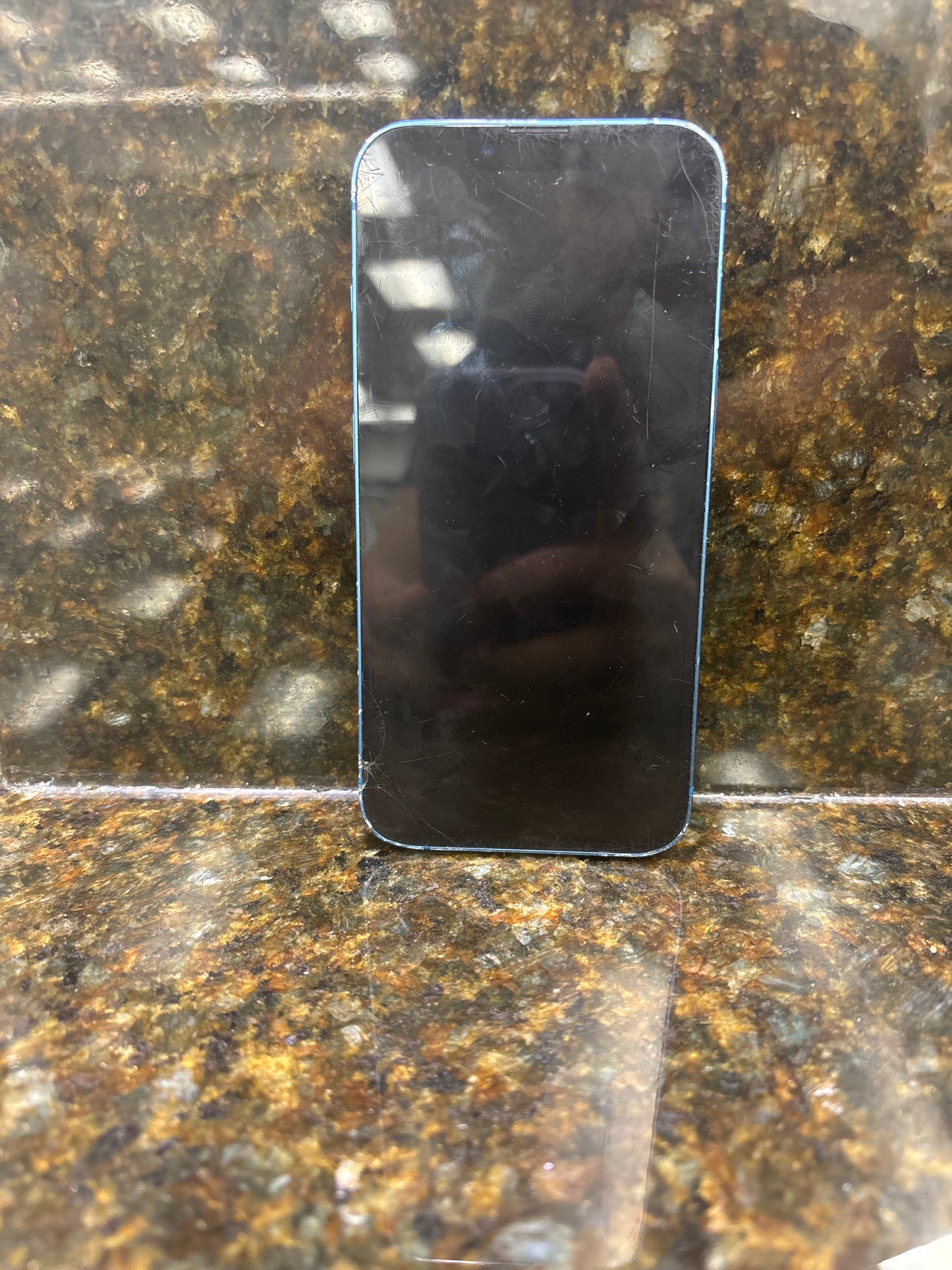 Blue iPhone 13 Pre-Owned Unlocked CHARGING PORT DOESNT WORK