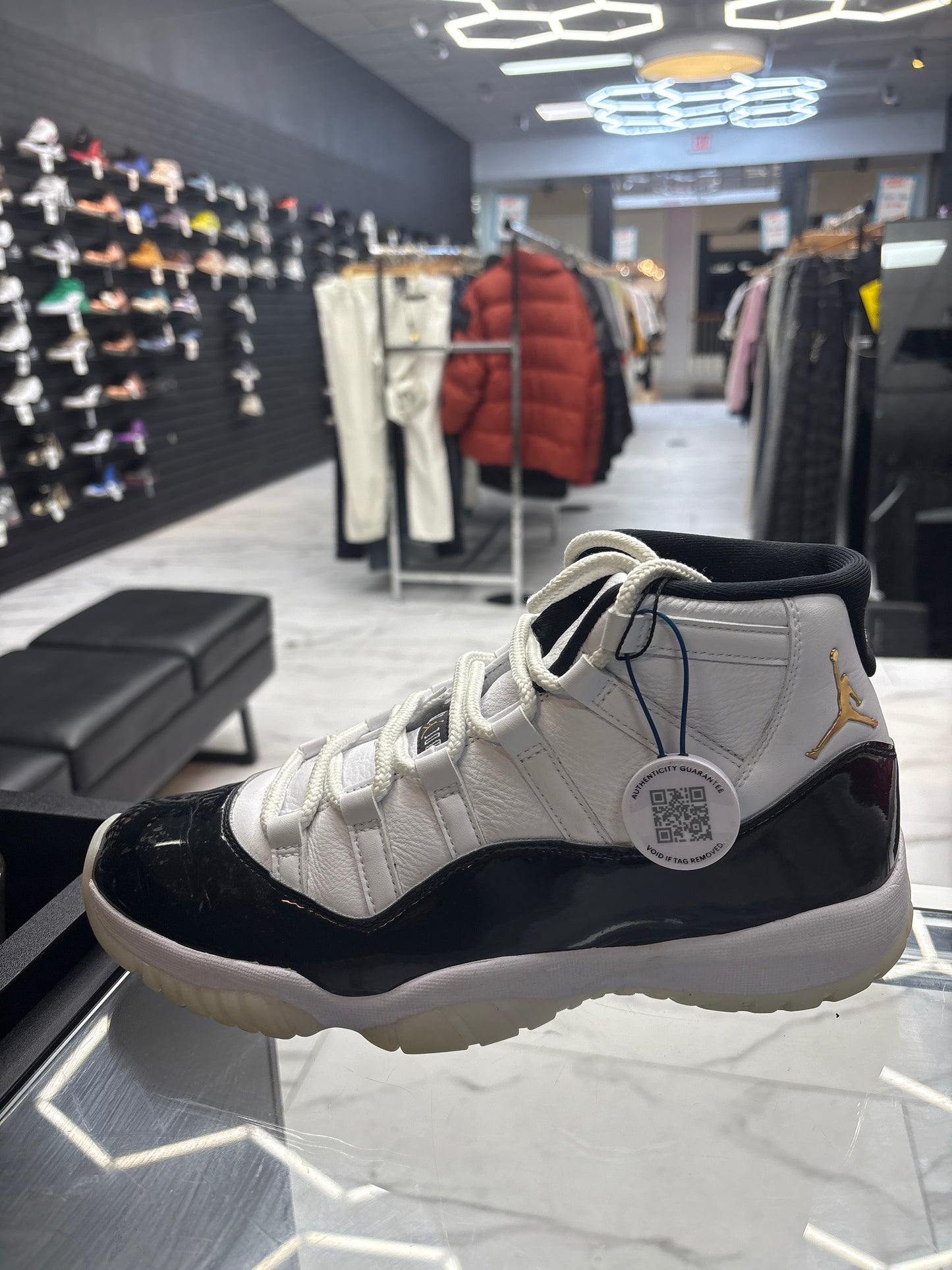 Jordan 11 Gratitude USED WITH BOX
