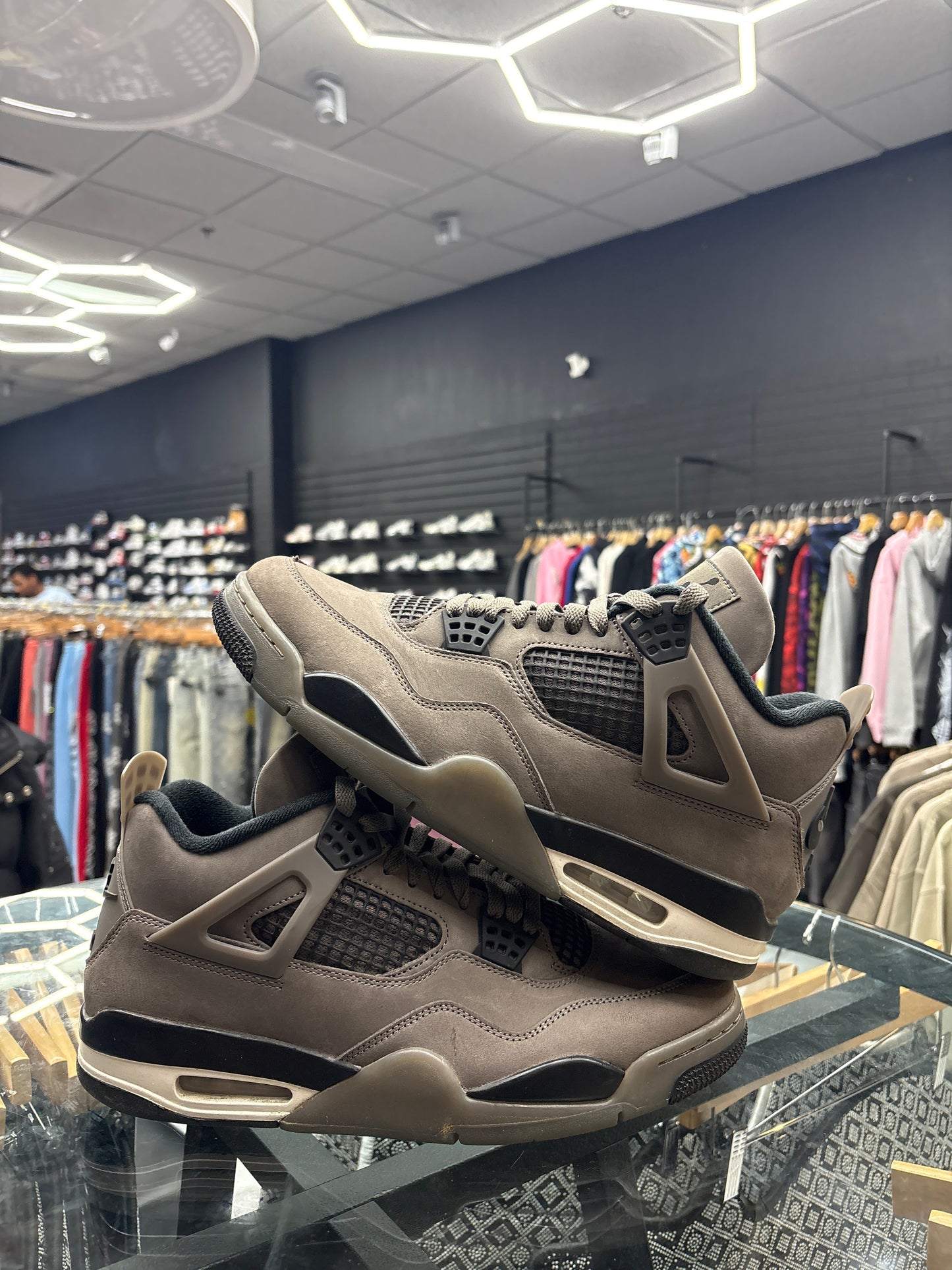 Jordan 4 Cavestone USED NO BOX