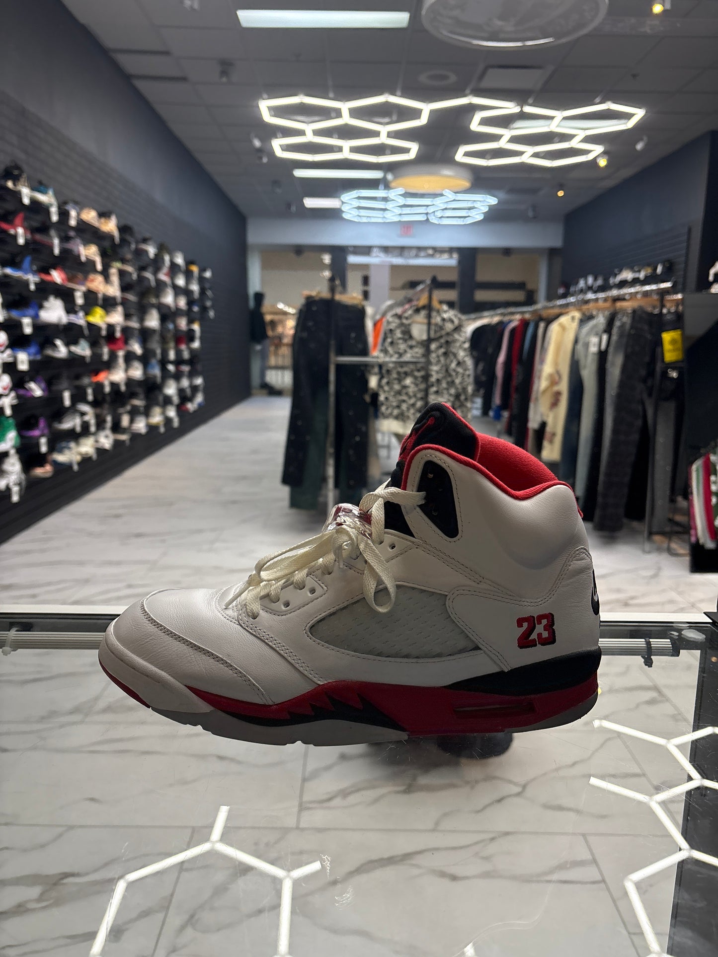 Jordan 5 ‘Fire Red’ USED NO BOX