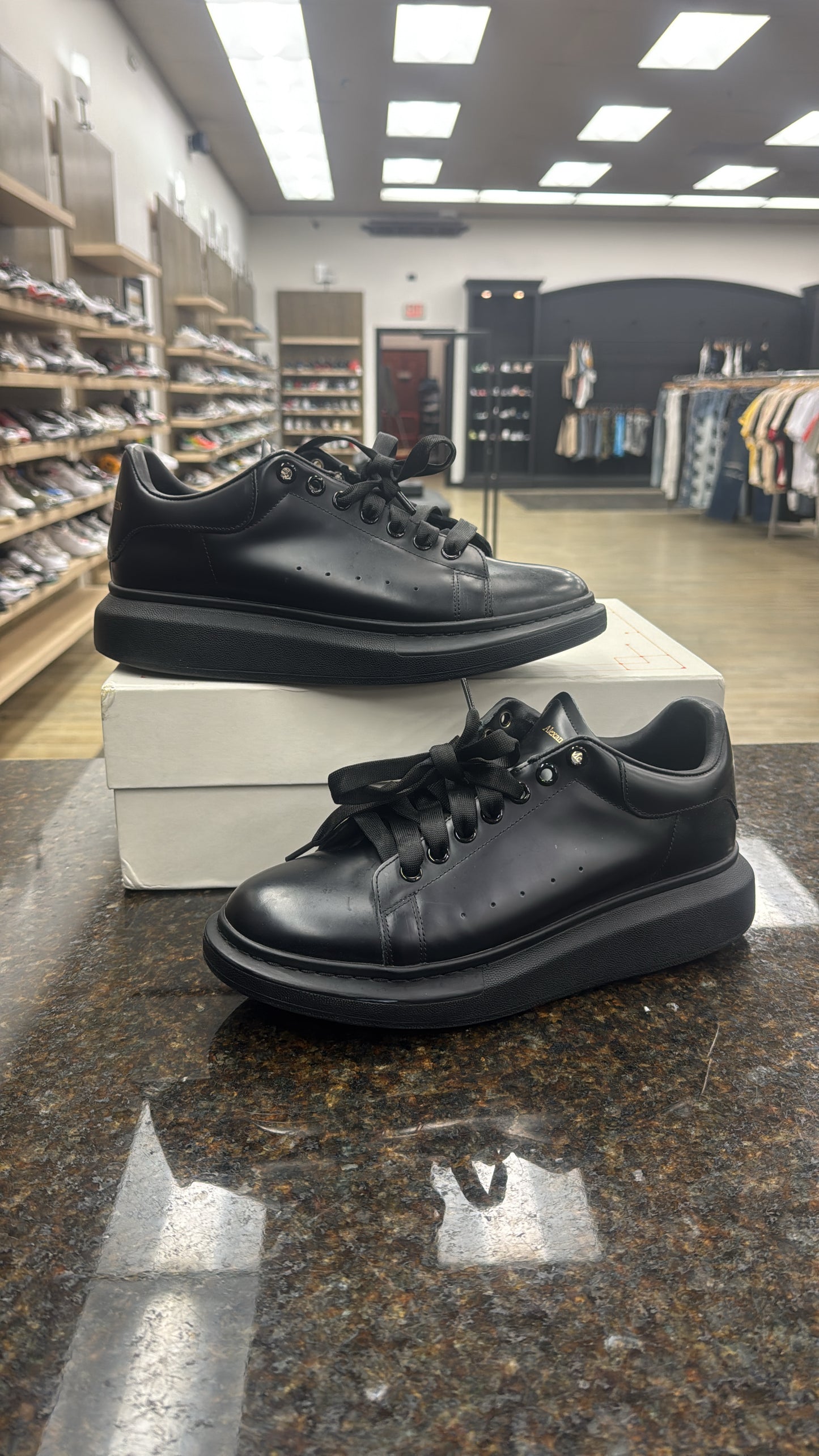 Alexander Mcqueen Triple Black Used W Box