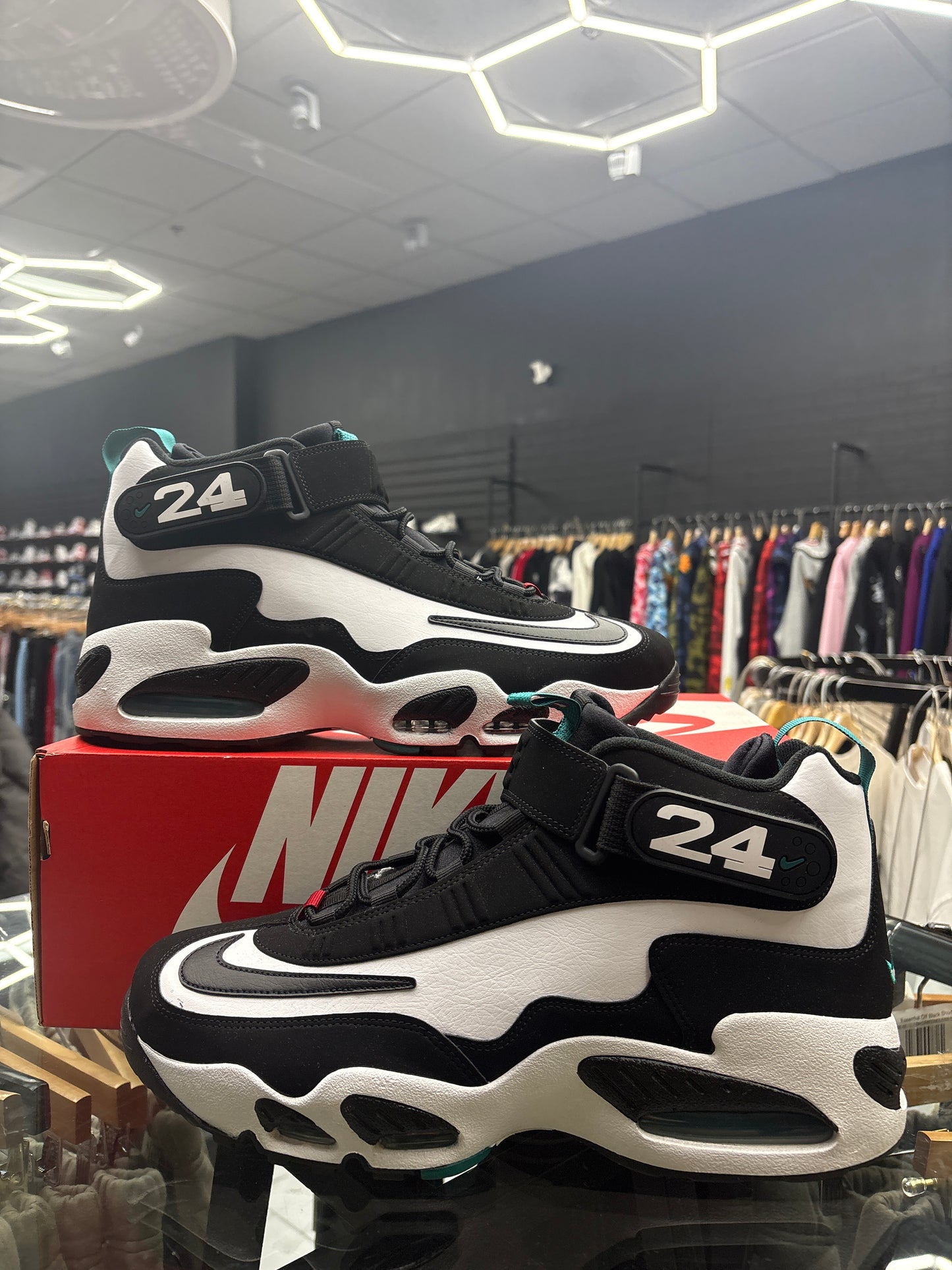 Nike Air Griffey Max 1 White Fresh Water USED W BOX