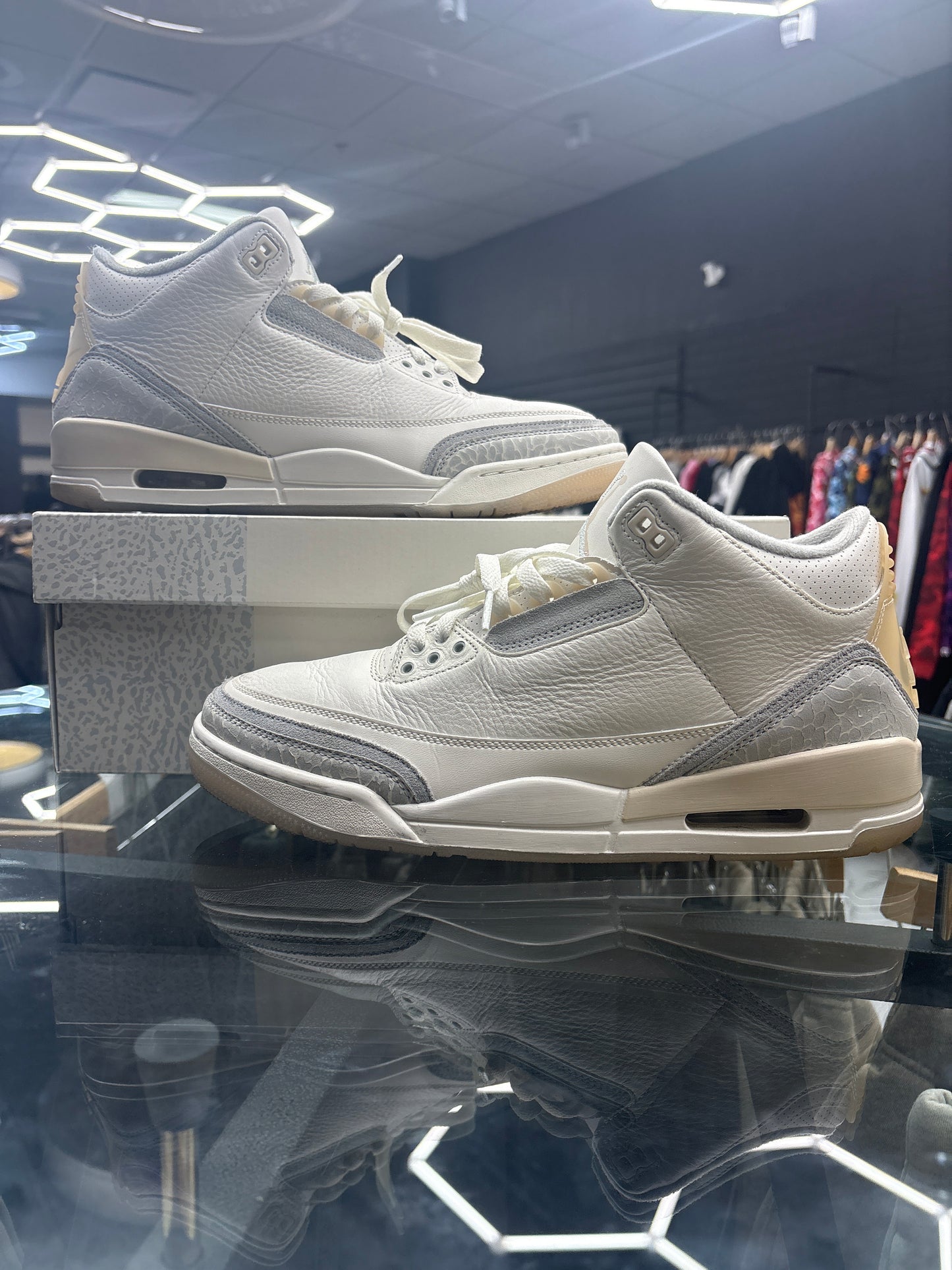 Jordan 3 Retro Craft Ivory PRE-OWNED
