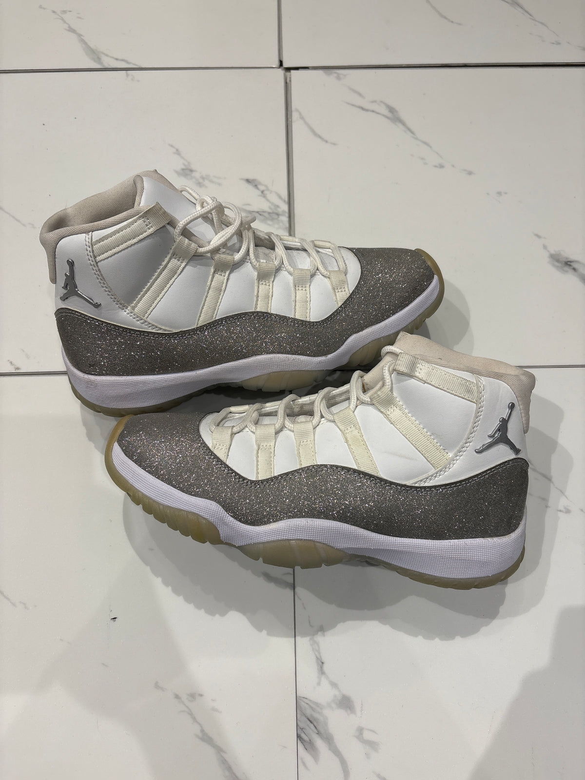 Jordan 11 White Metallic USED NO BOX
