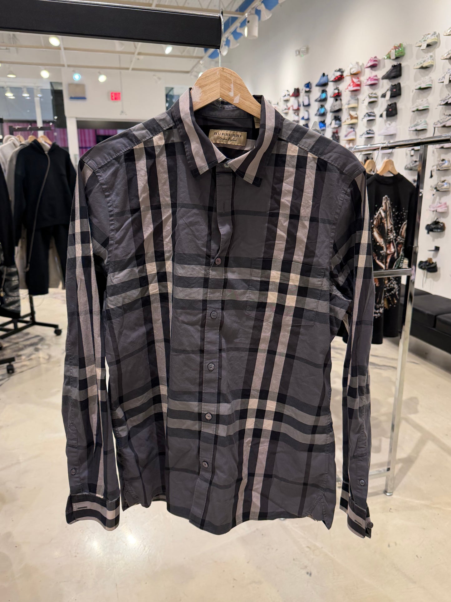 Burberry Button Up Pre-owned