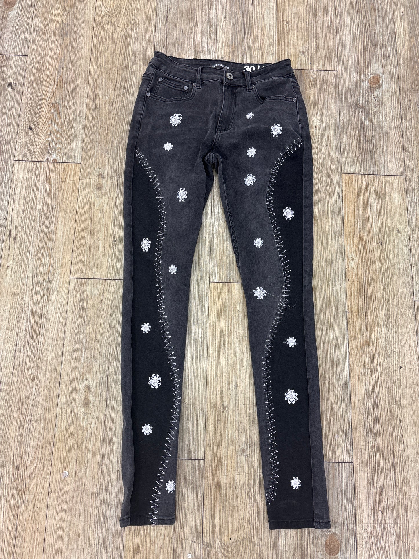 Serenede White Flower Black Jeans USED