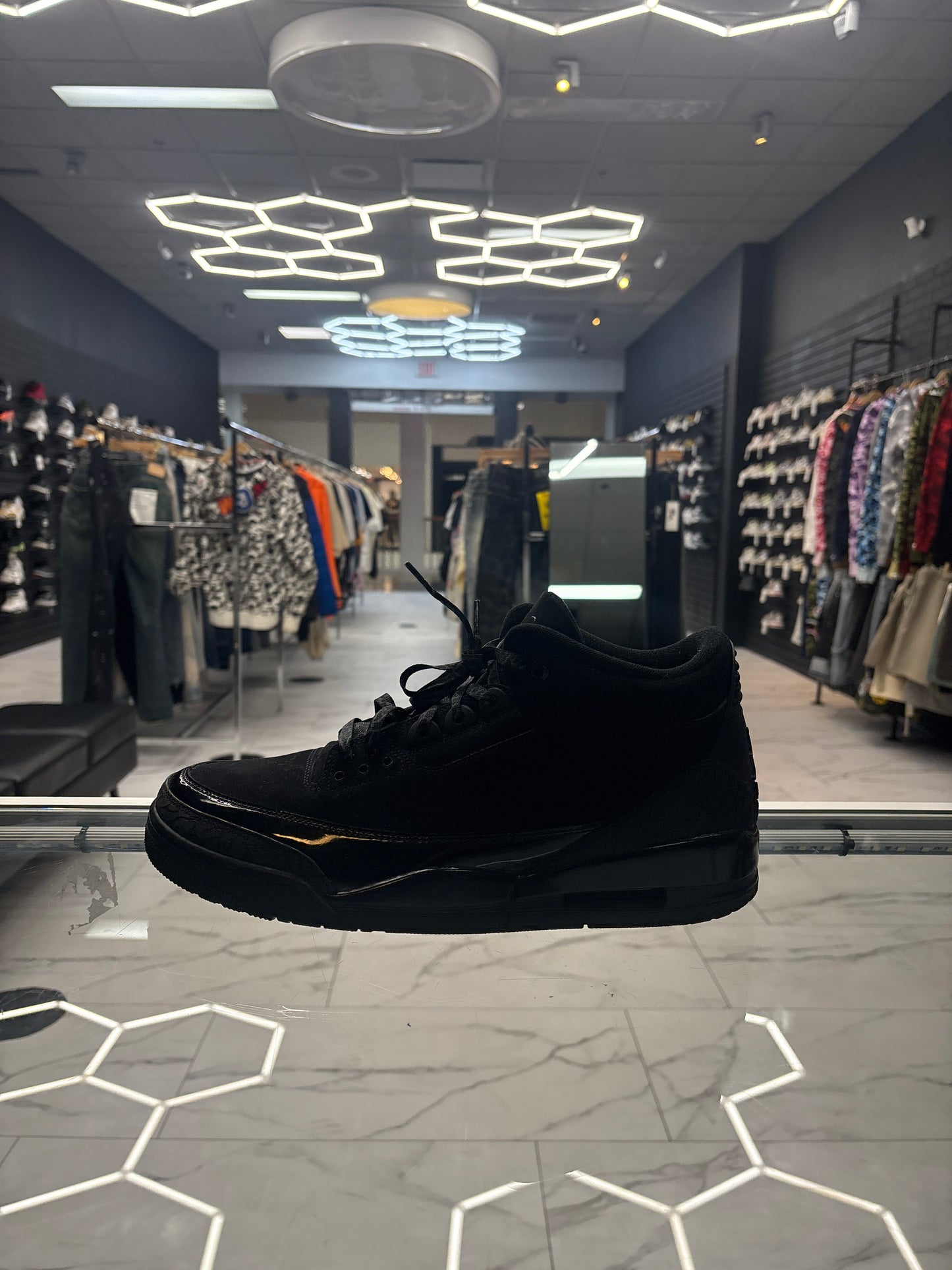 Jordan 3 ‘Black Cat’ (WORN ONCE) W Box