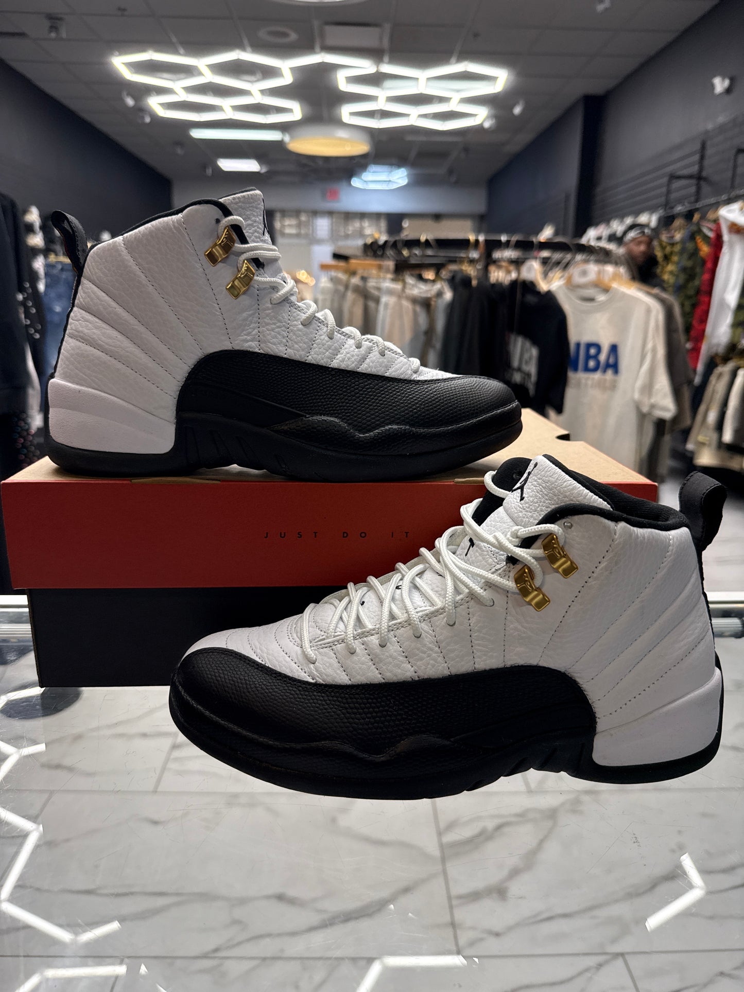 Jordan 12 Taxi USED W BOX