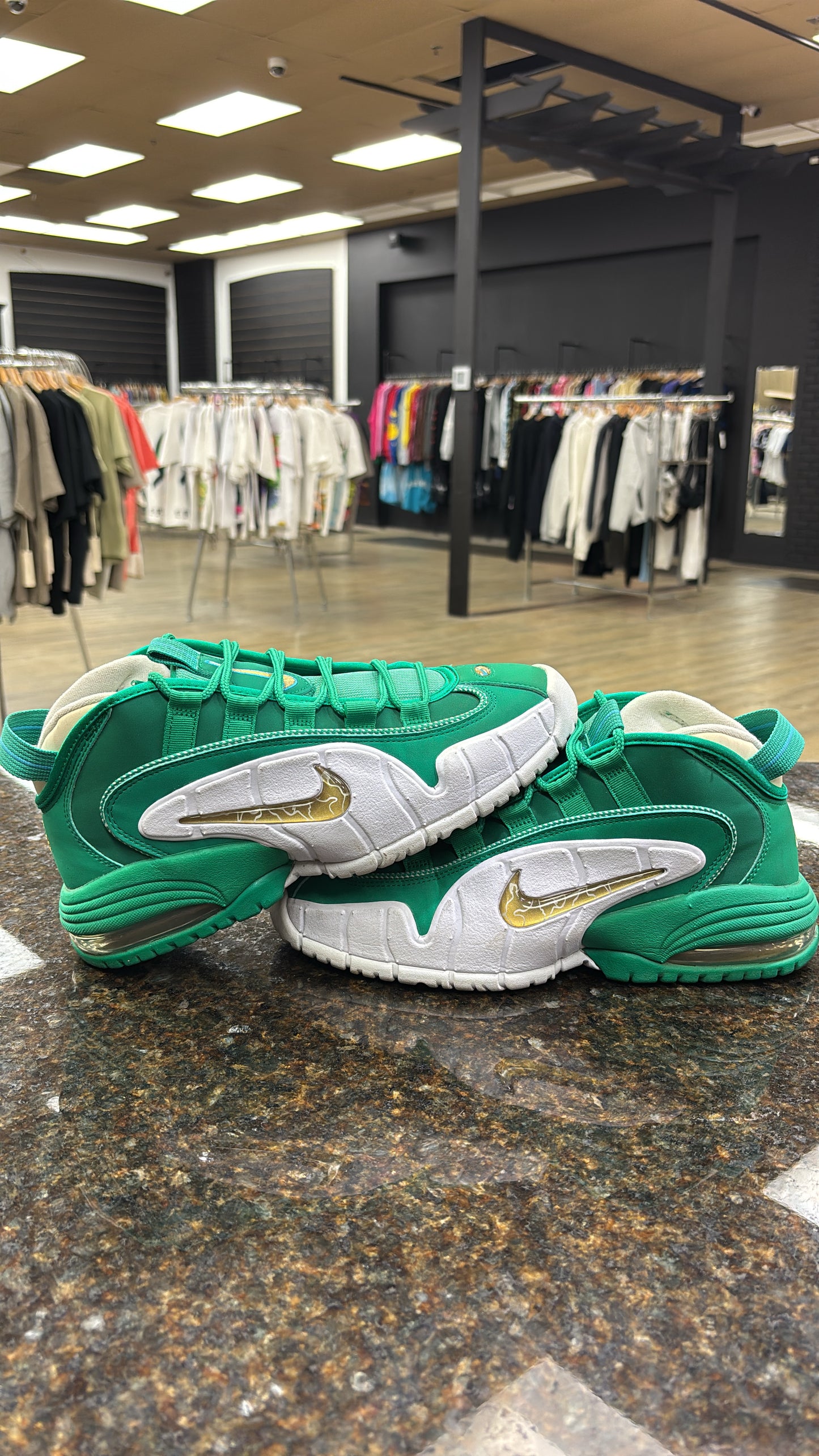 Air Max Penny Stadium Green USED WITH BOX