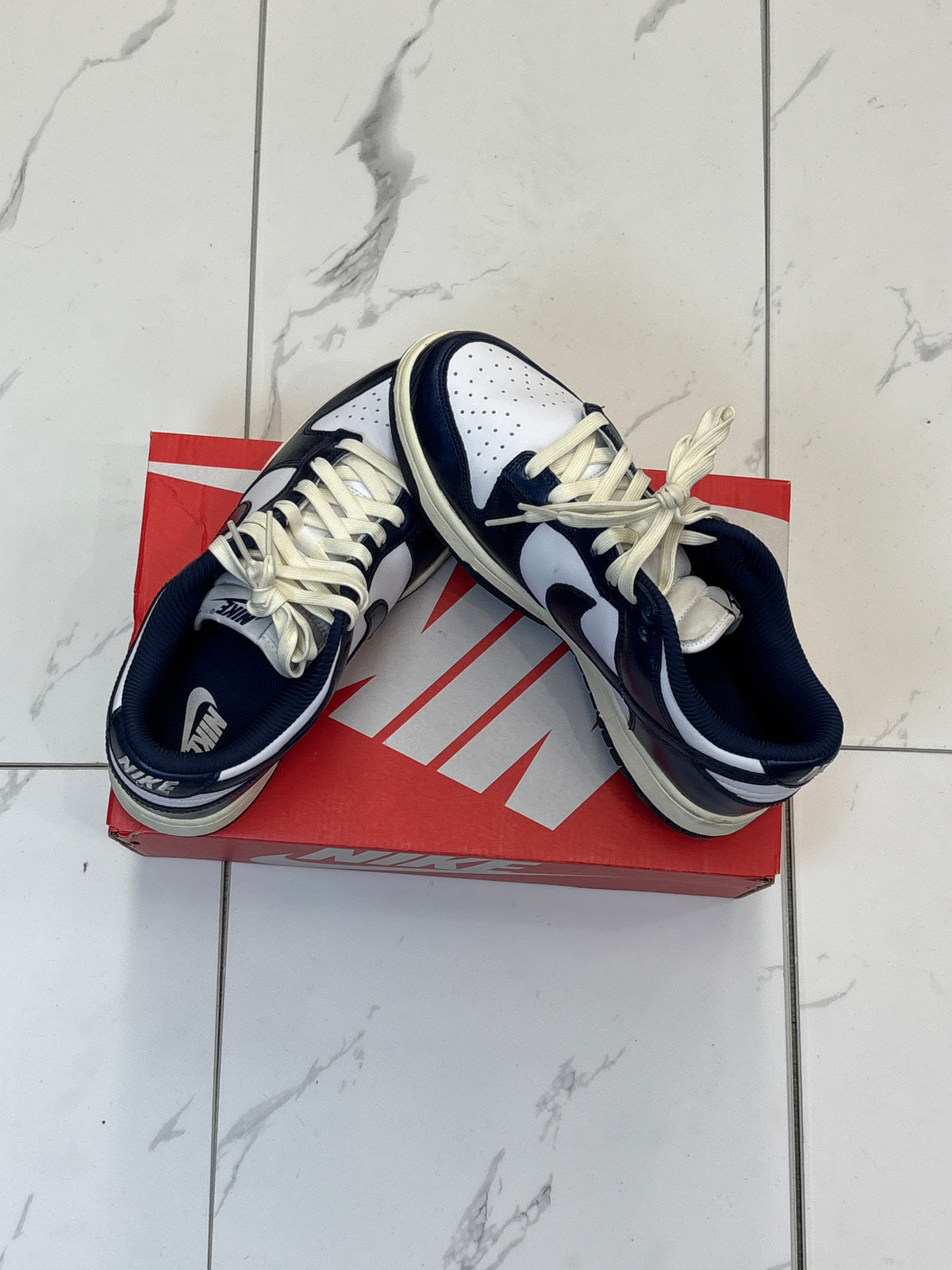 Nike Dunk Low
White Midnight Navy Used W Box
