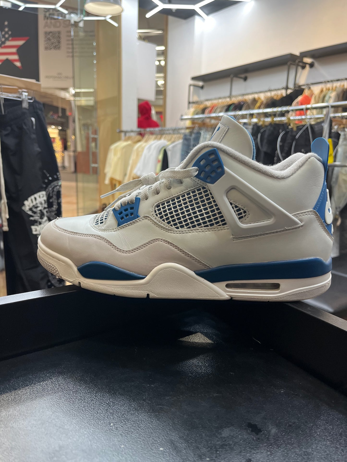 Jordan 4 military blue USED NO BOX