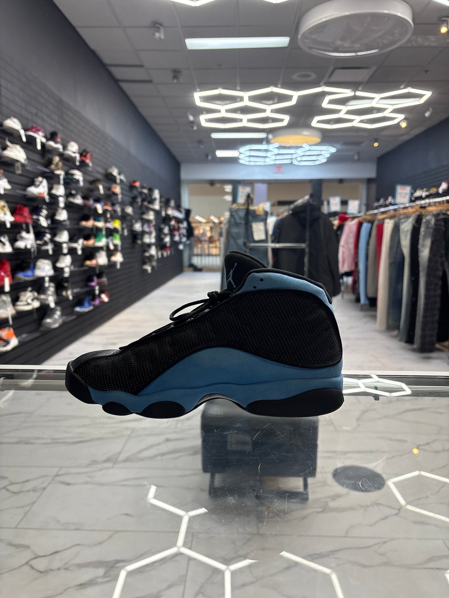 Jordan 13 ‘Black University Blue’ USED NO BOX NO INSOLE