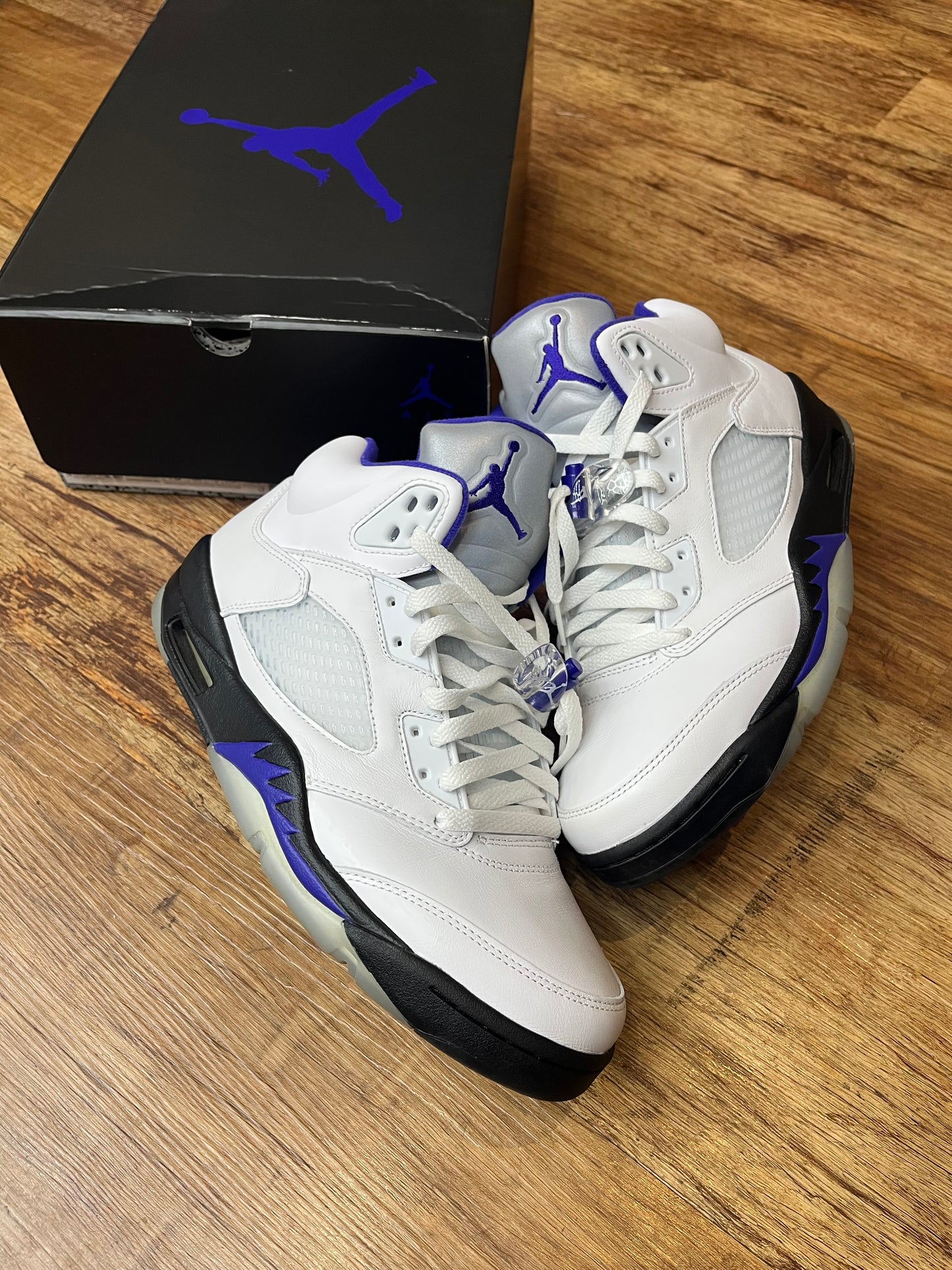 Jordan 5 dark concord pre-owned