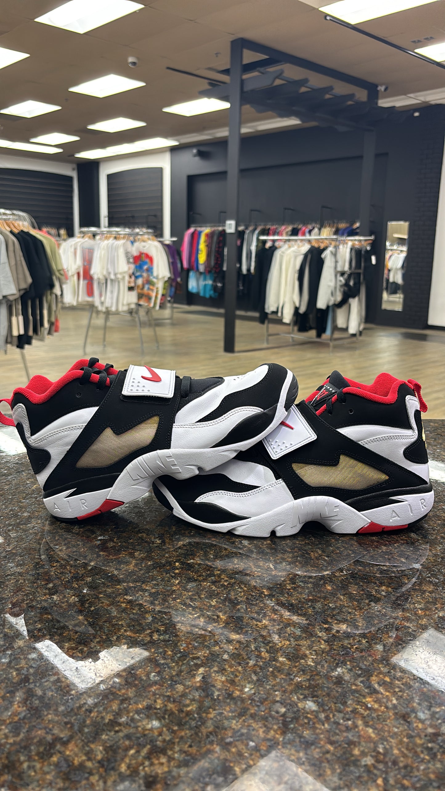 Nike Air Diamond Turf ‘49ers’ BRAND NEW WITH DEFECTS NO BOX