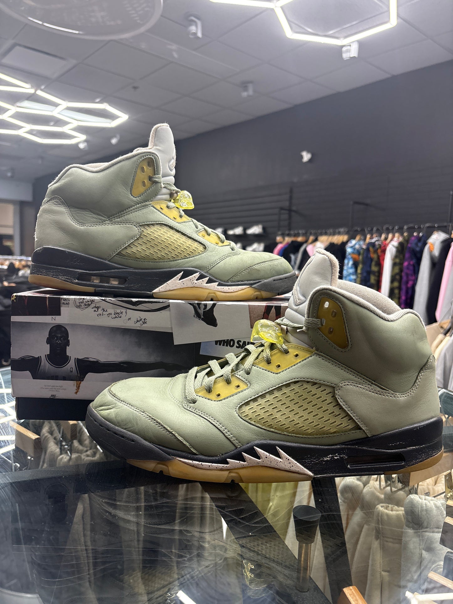 JORDAN 5 JADE HORIZON PRE-OWNED