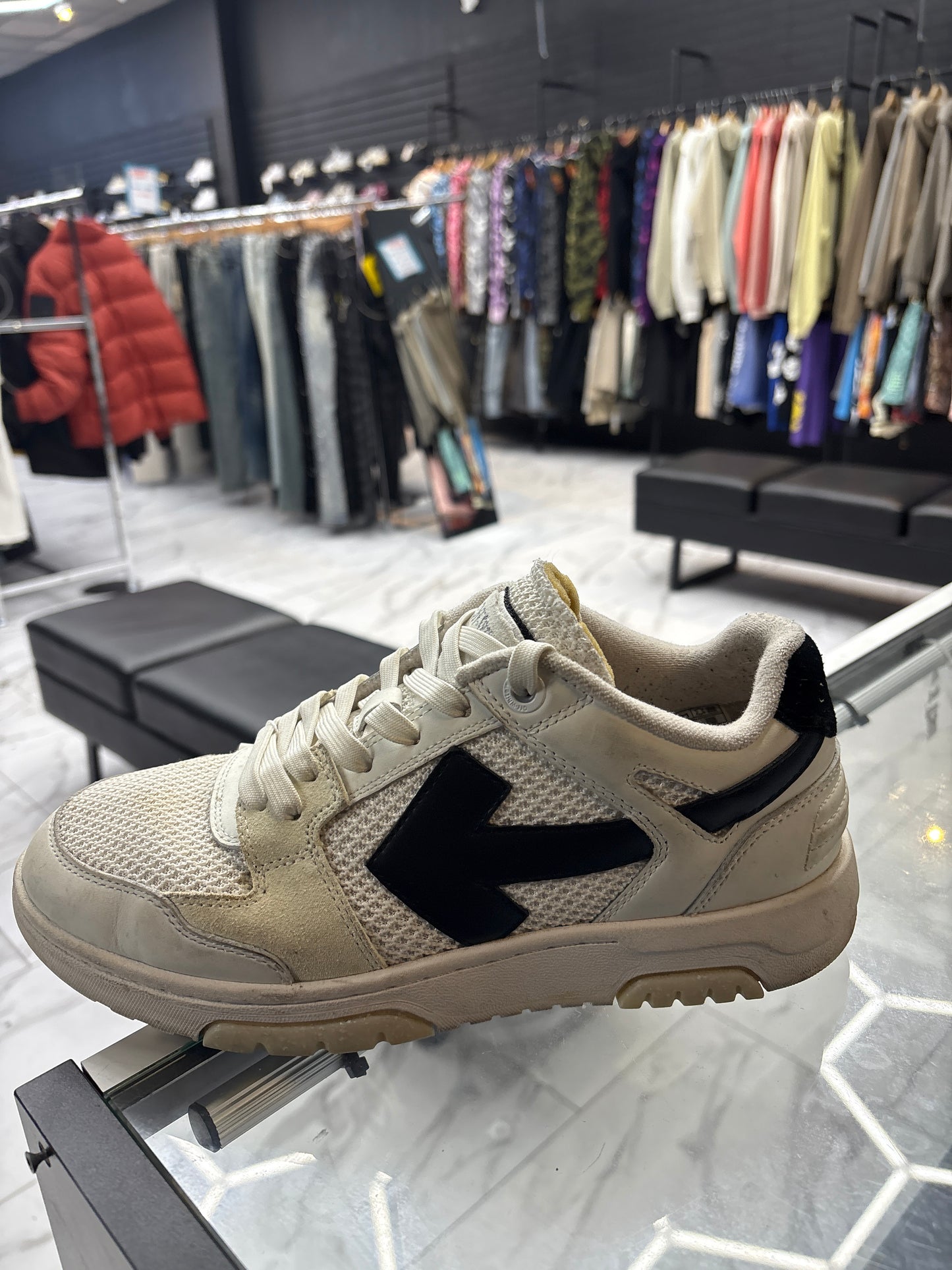 Off white low top “OOO” white and black slim USED with no box