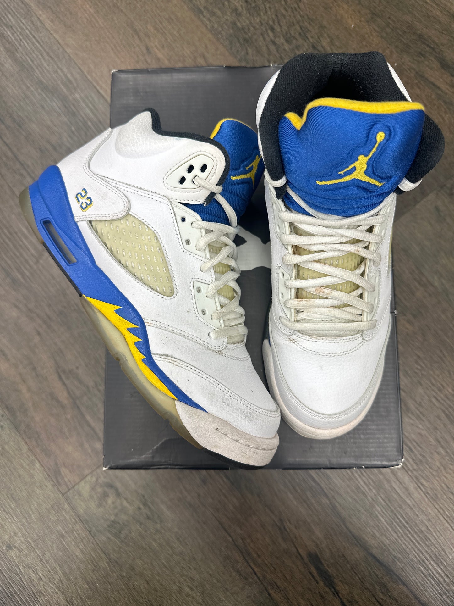 Jordan 5 Laney PRE-OWNED