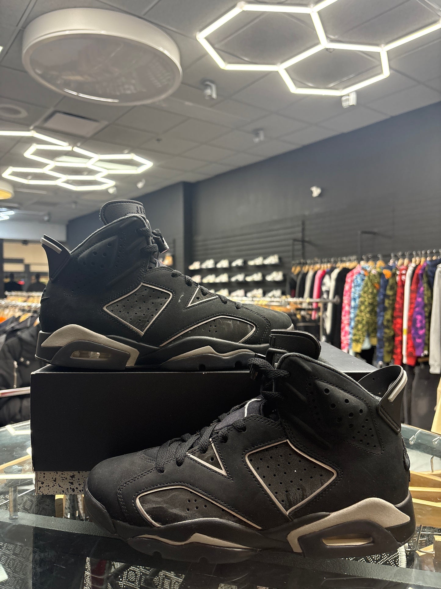 Jordan 6 Cap and Gown USED W BOX