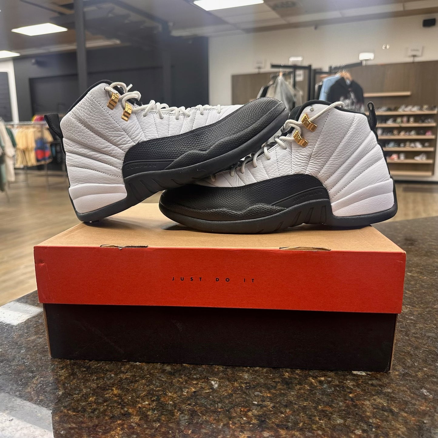 Jordan 12 Taxi Used W Box