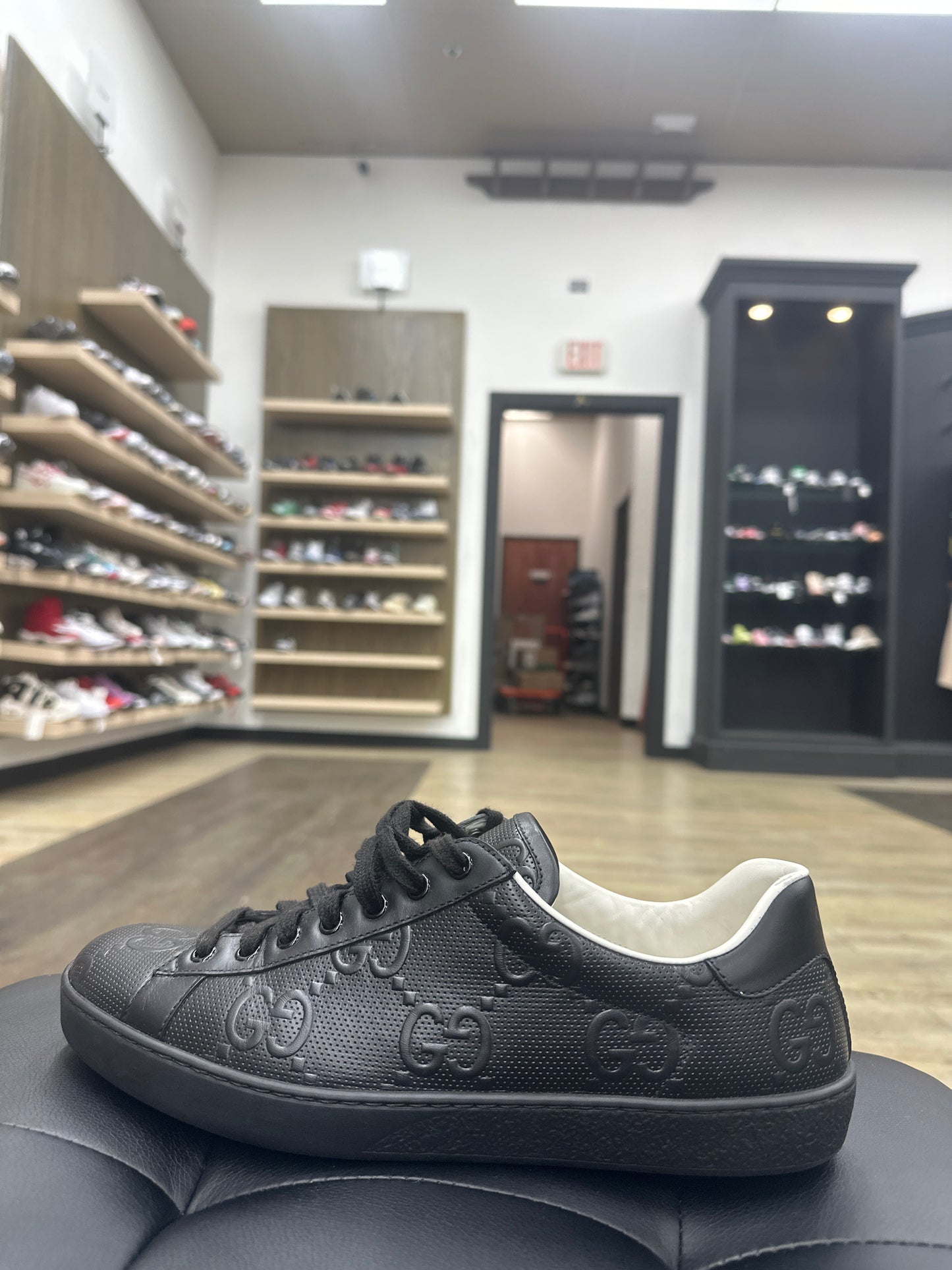 Gucci ace black Used