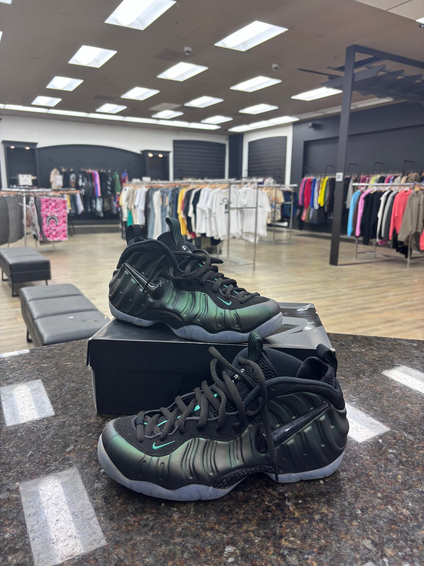 Nike Air Foamposite Pro “Pine Green” Used with Box