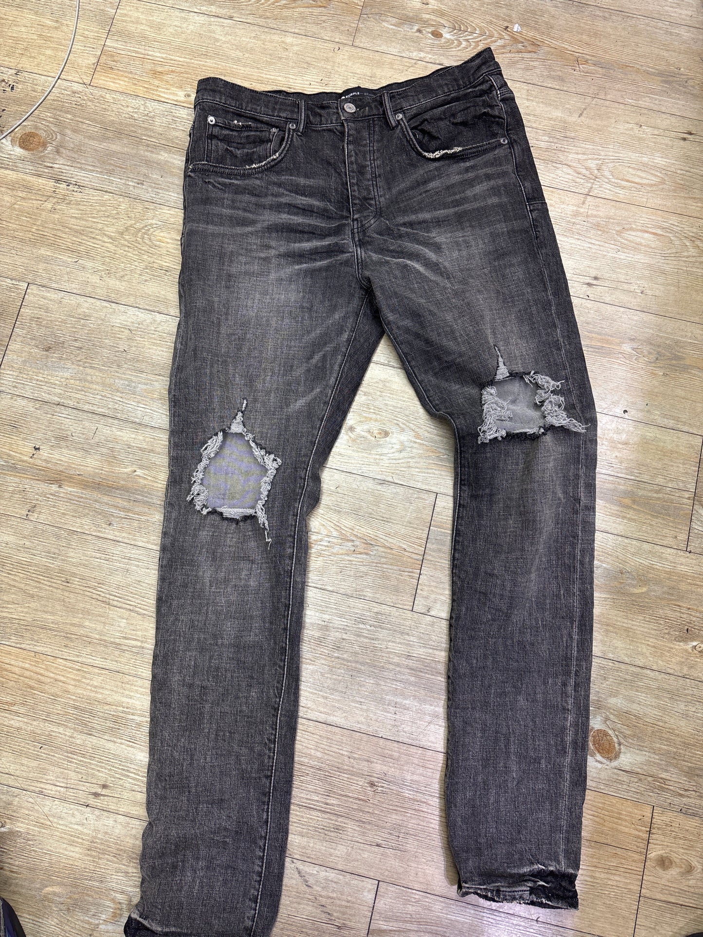 PURPLE BLACK WASH RIP JEANS PRE-OWNED NO TAGS