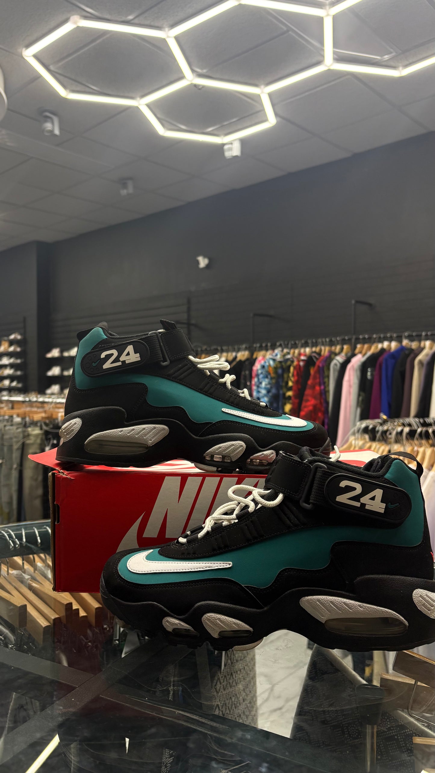 Nike Griffey freshwater USED WITH BOX