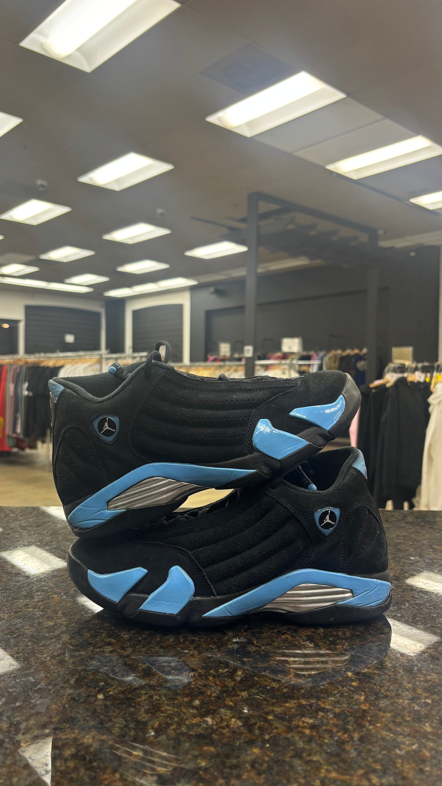 Jordan 14 university Blue used no box