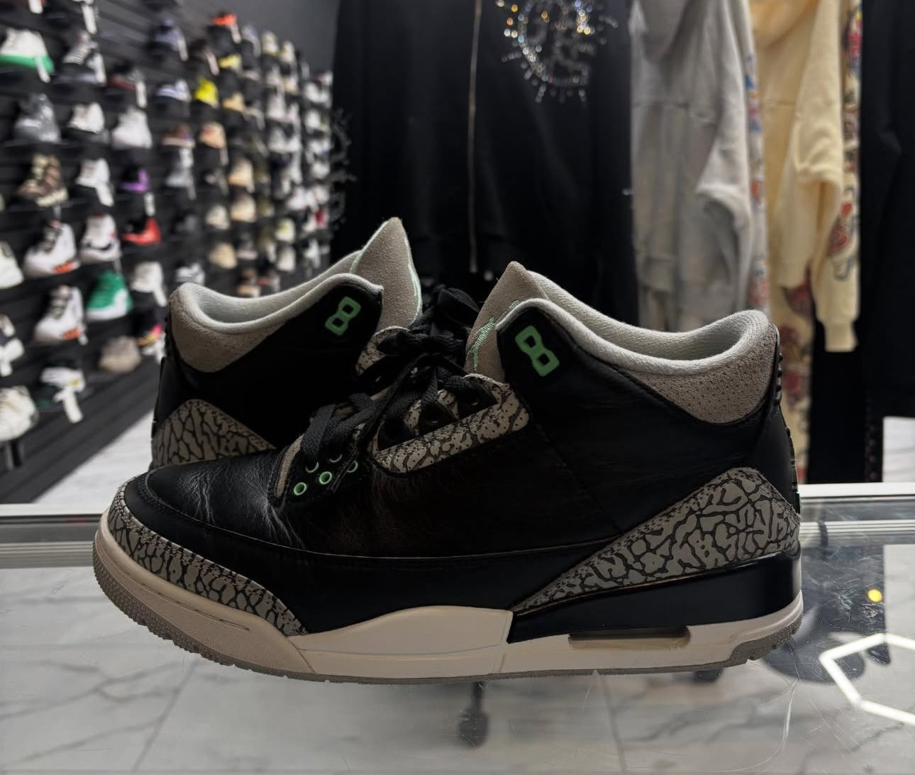 Jordan 3 Green Glow USED NO BOX