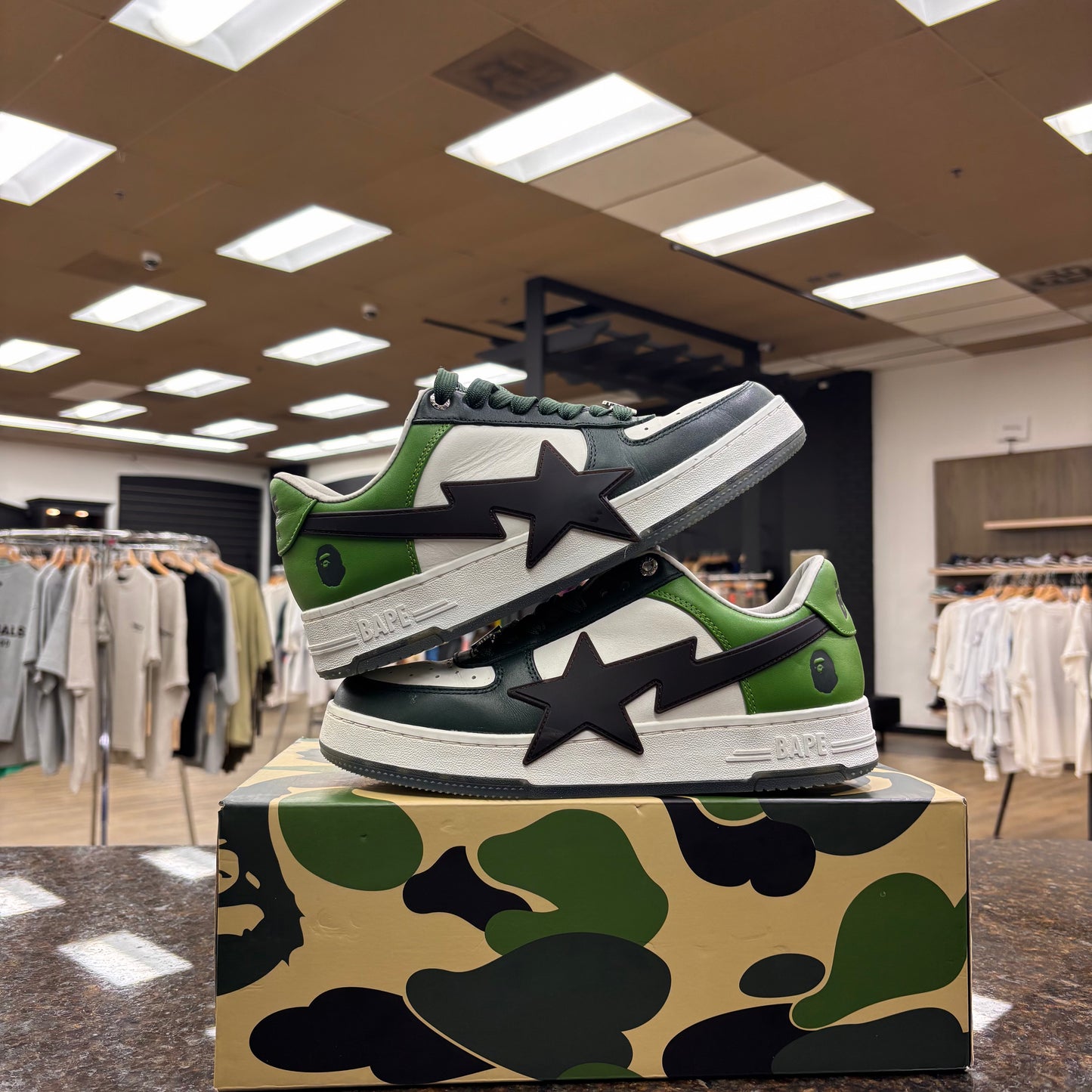 Bapesta OS GREEN Preowned