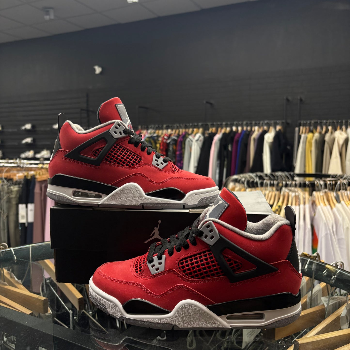 Jordan 4 toro USED WITH BOX