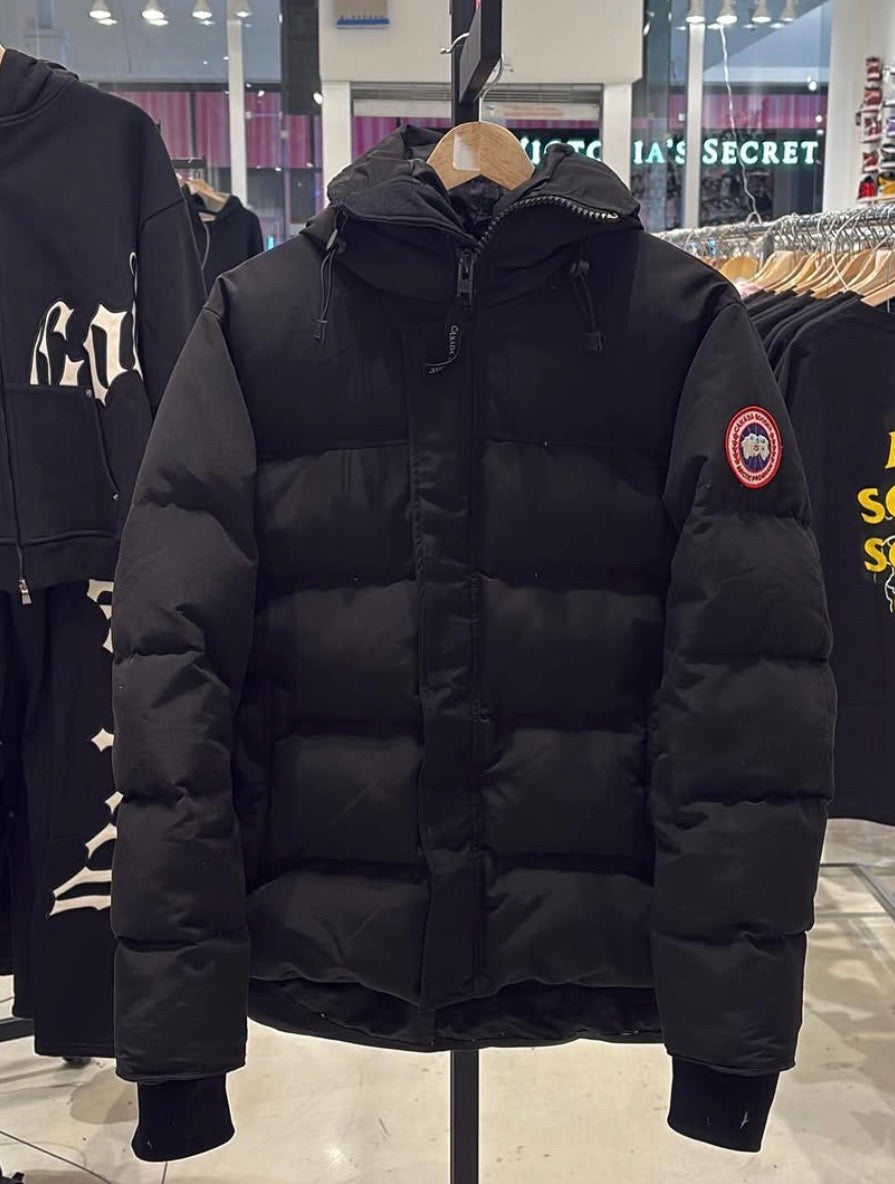 Pre-Owned Canada Goose