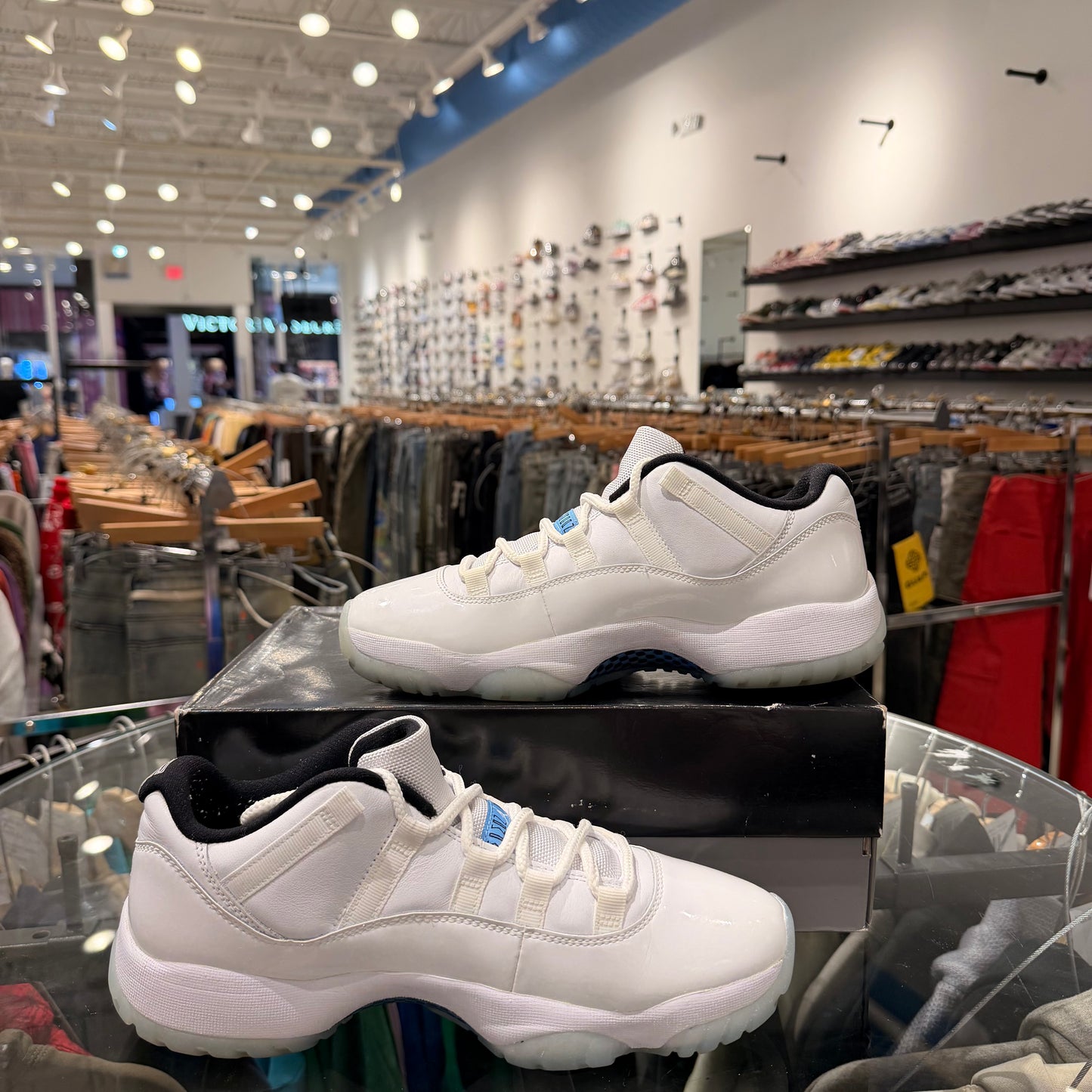 Jordan 11 Legend Blue Low USED W BOX