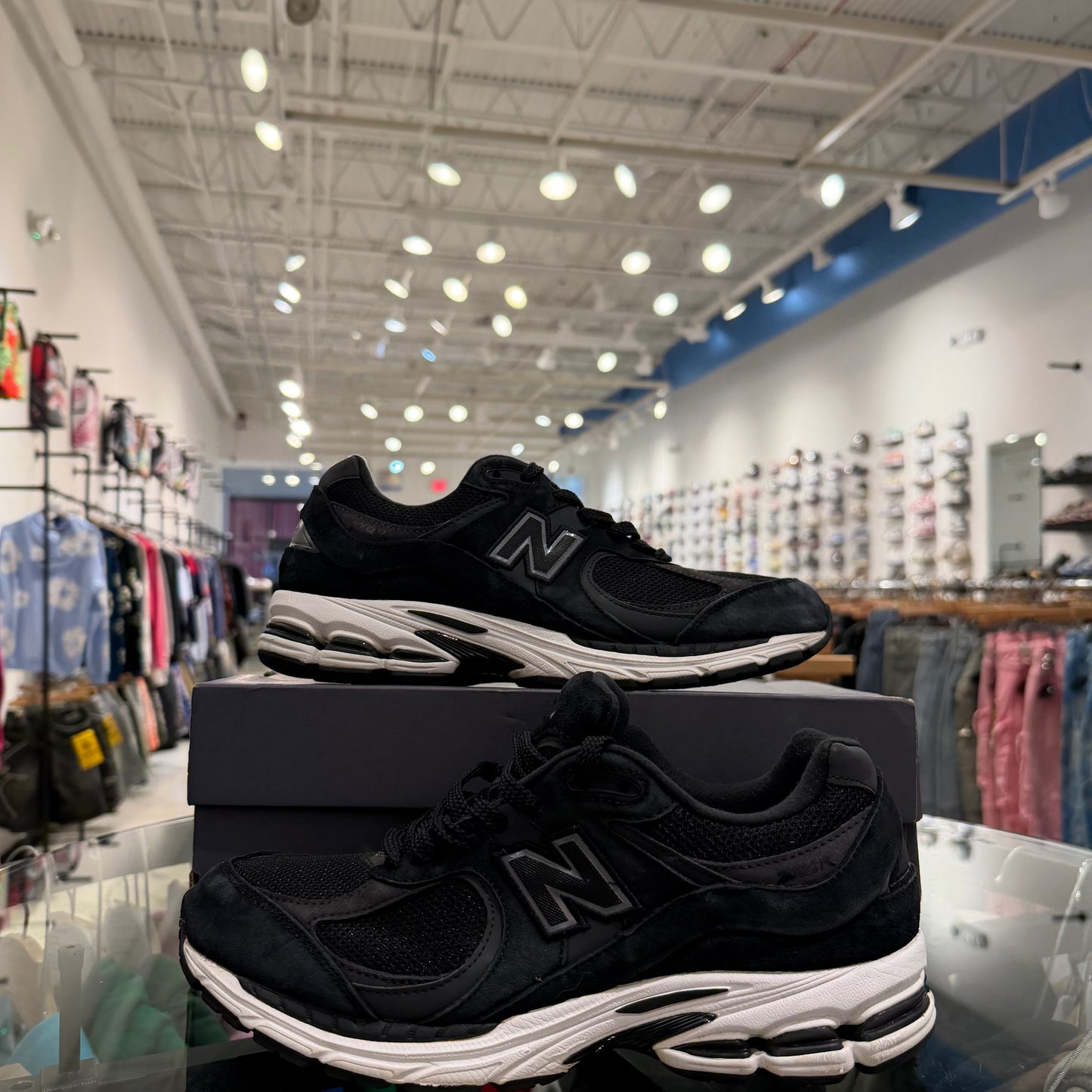 New balance 2002R black Used