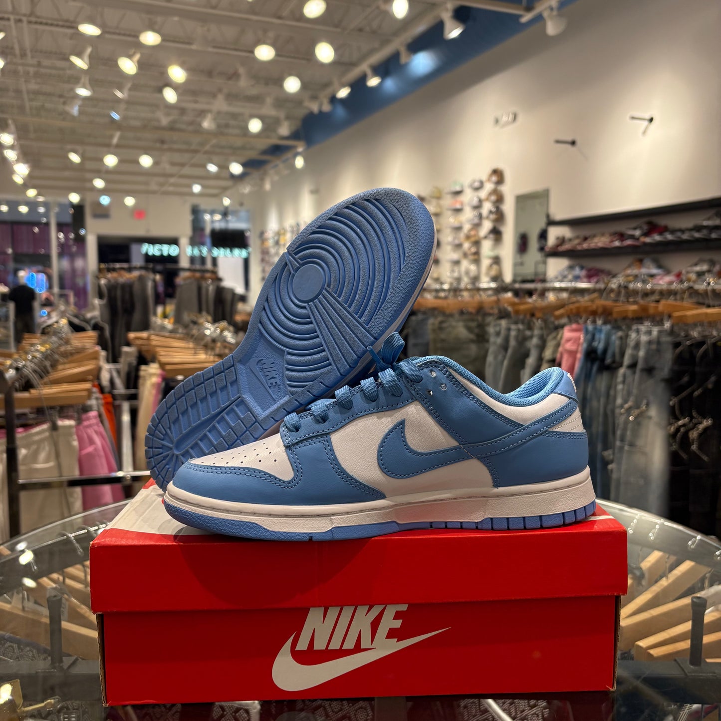 Nike Dunk Low UNC VNDS W BOX