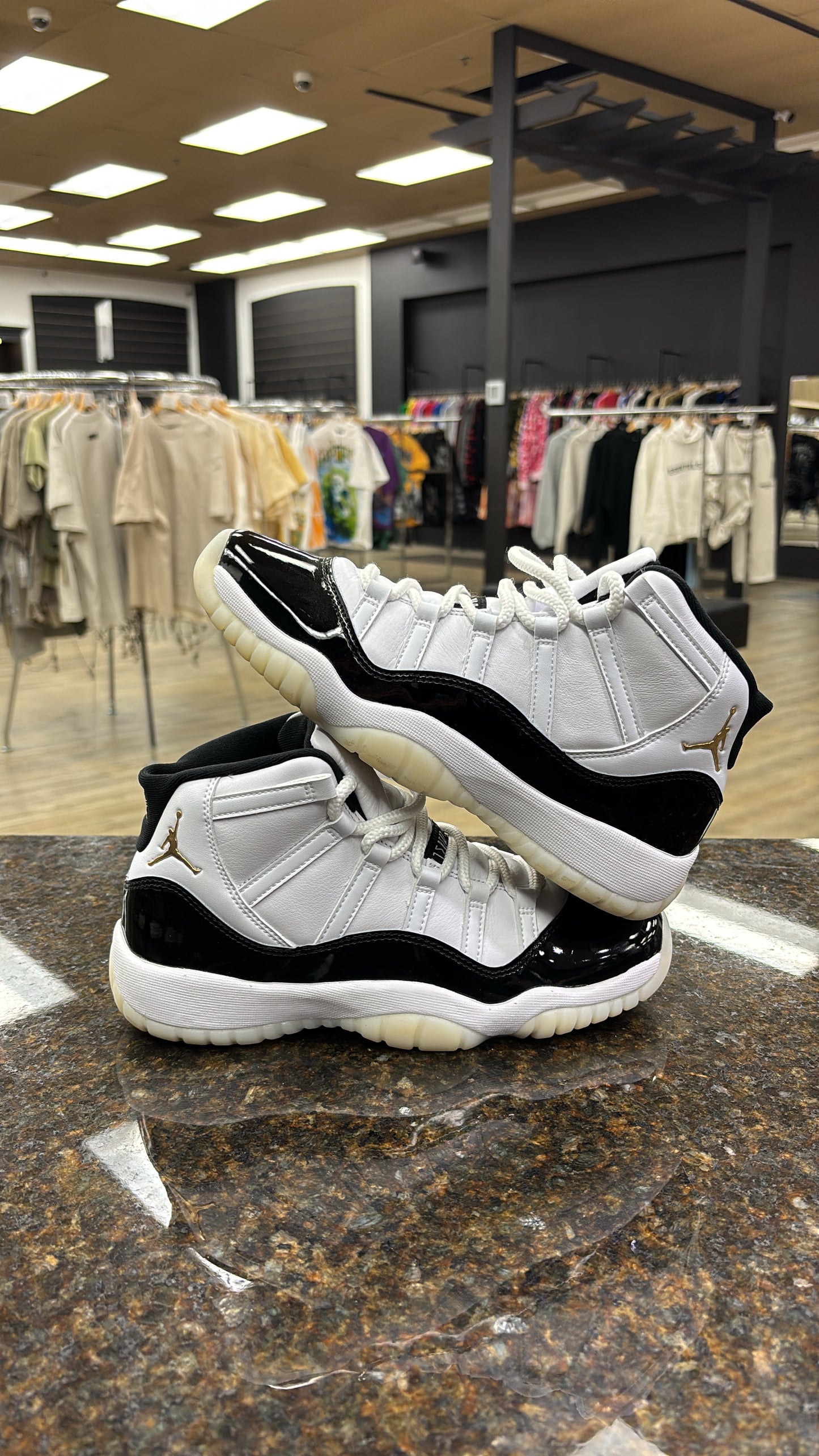 Jordan 11 DMP Gratitude USED NO BOX