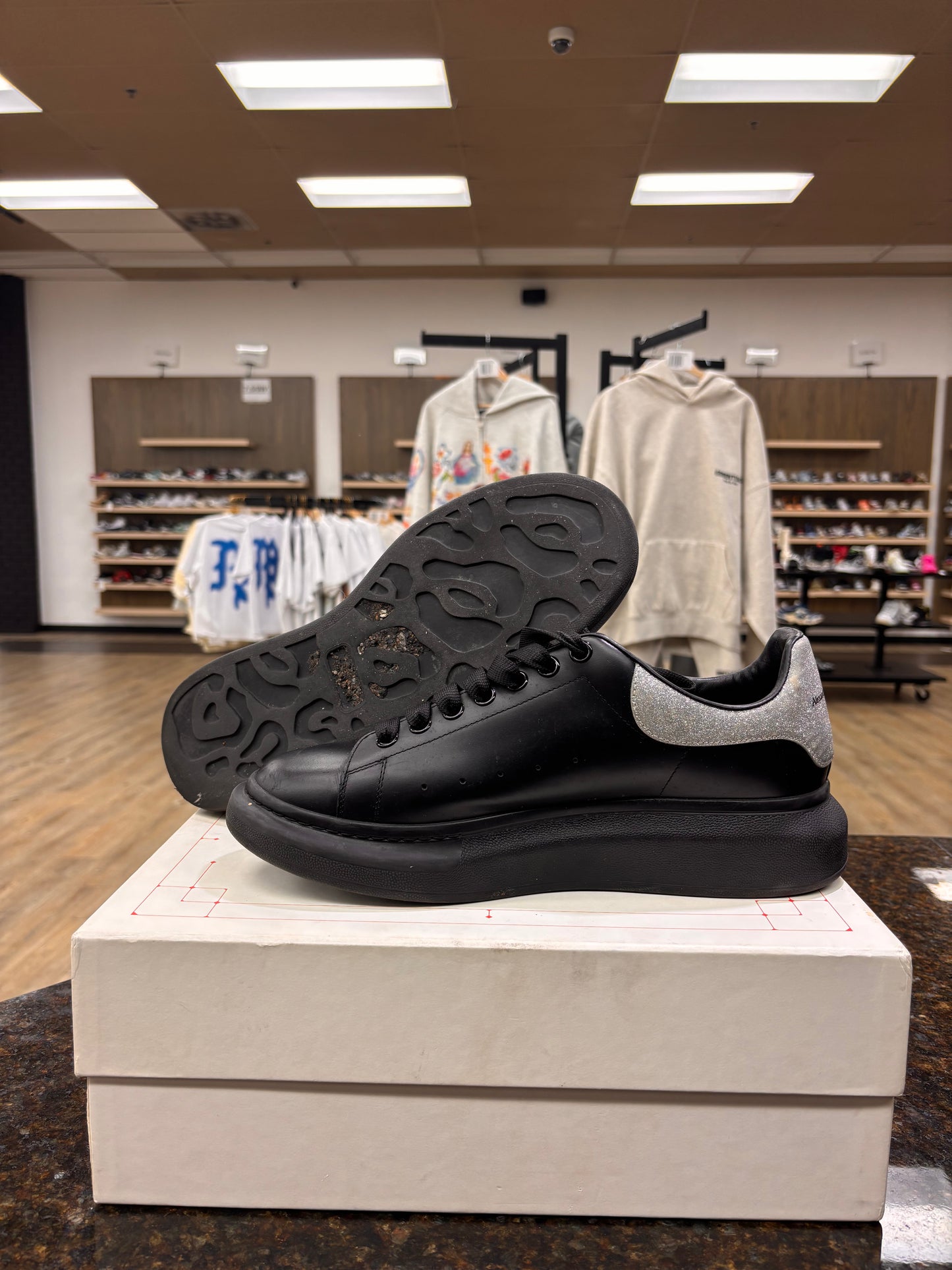 Alexander McQueen ‘Black Leather’ USED W BOX