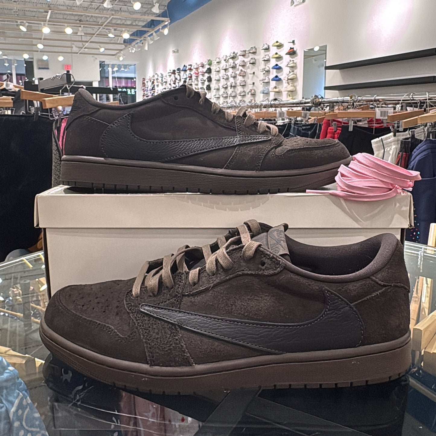 Travis Scott Jordan 1 Low Velvet USED W BOX