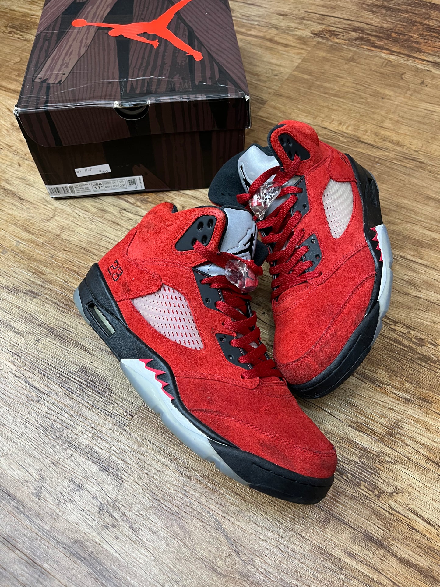 Jordan 5 raging bull pre-owned with box