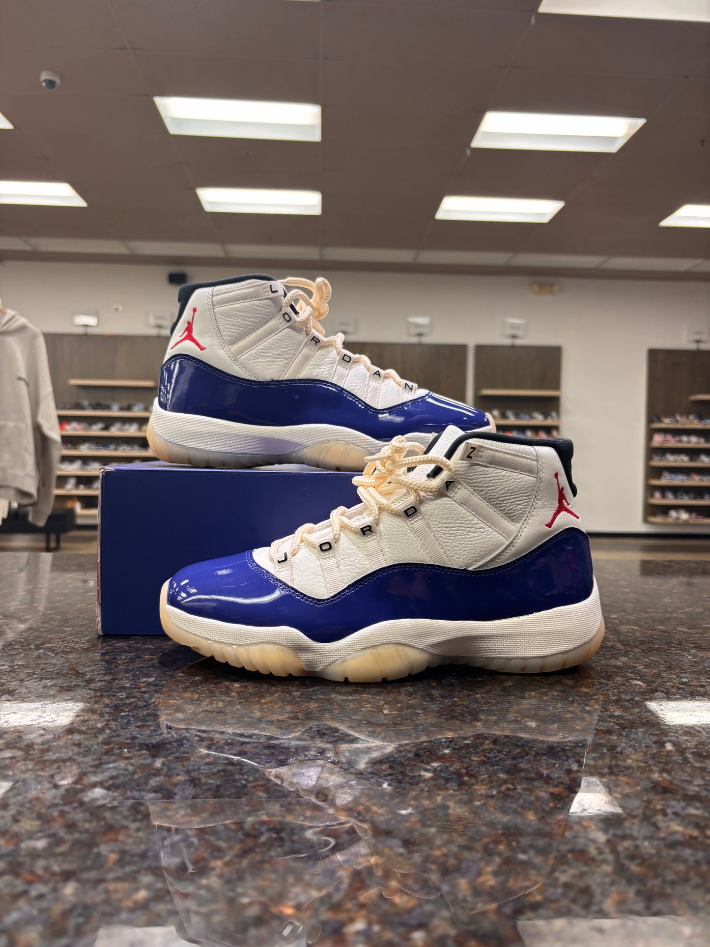 Jordan 11 highs rare air used with box