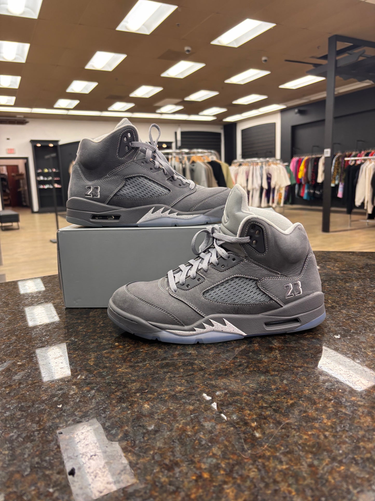 Used Jordan 5 wolf grey with box