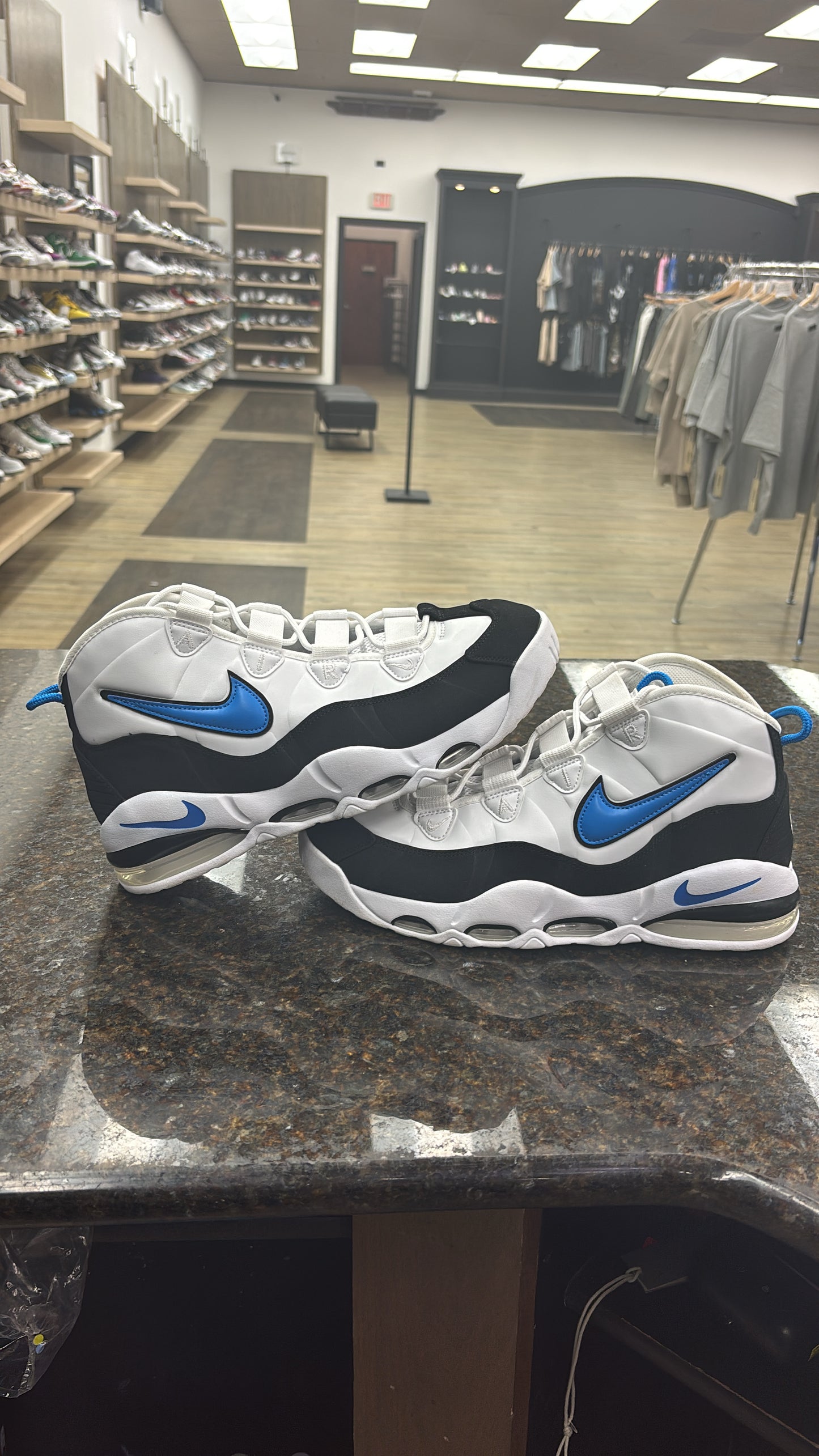 Nike uptempo Photo Blue Used no Box