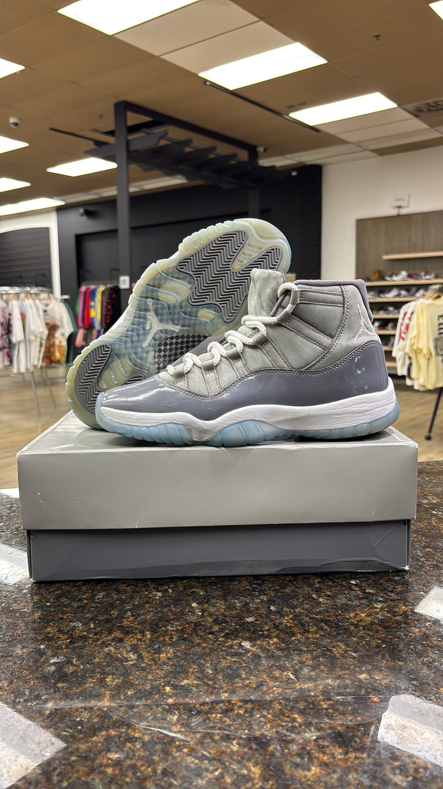 Jordan 11 ‘Cool Grey’ USED WITH BOX