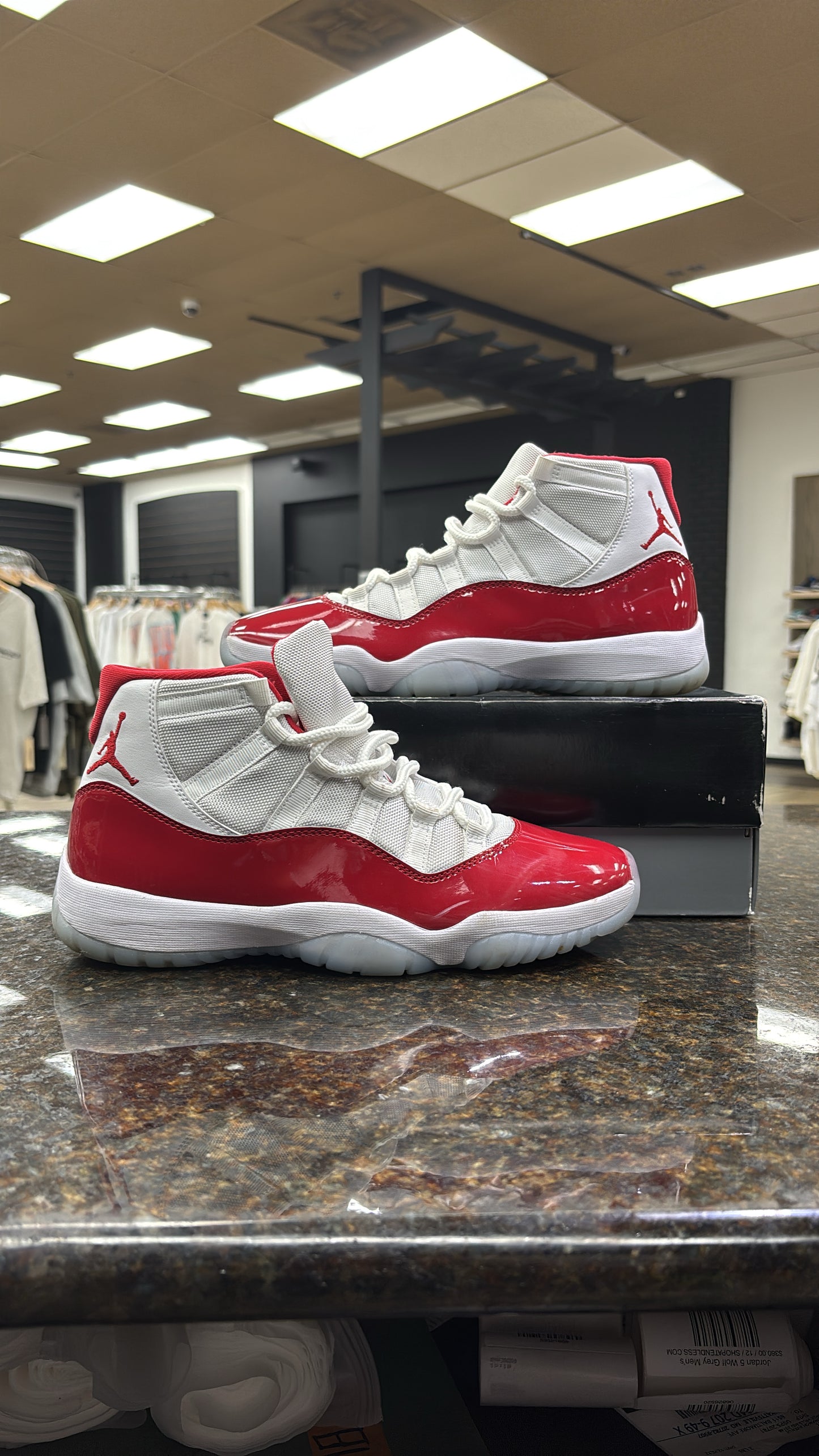 Jordan 11 Cherry preowned with box