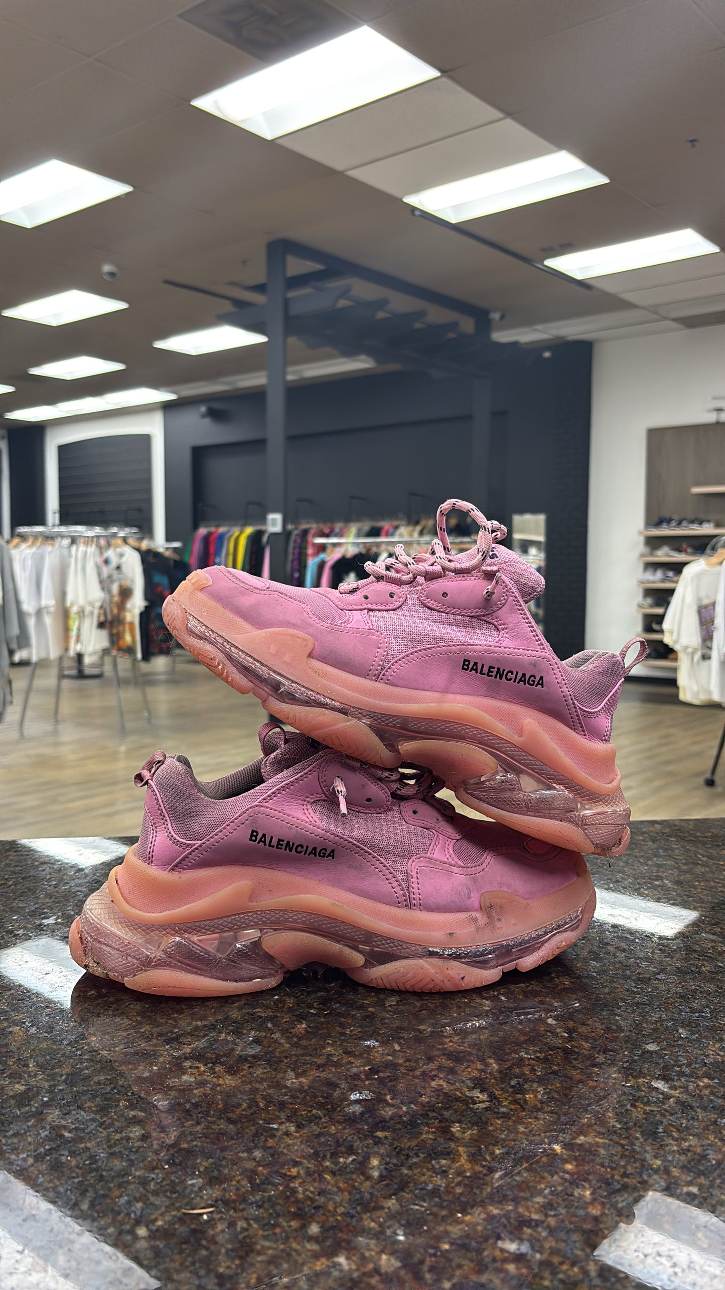 Balenciaga triple S no box no insoles