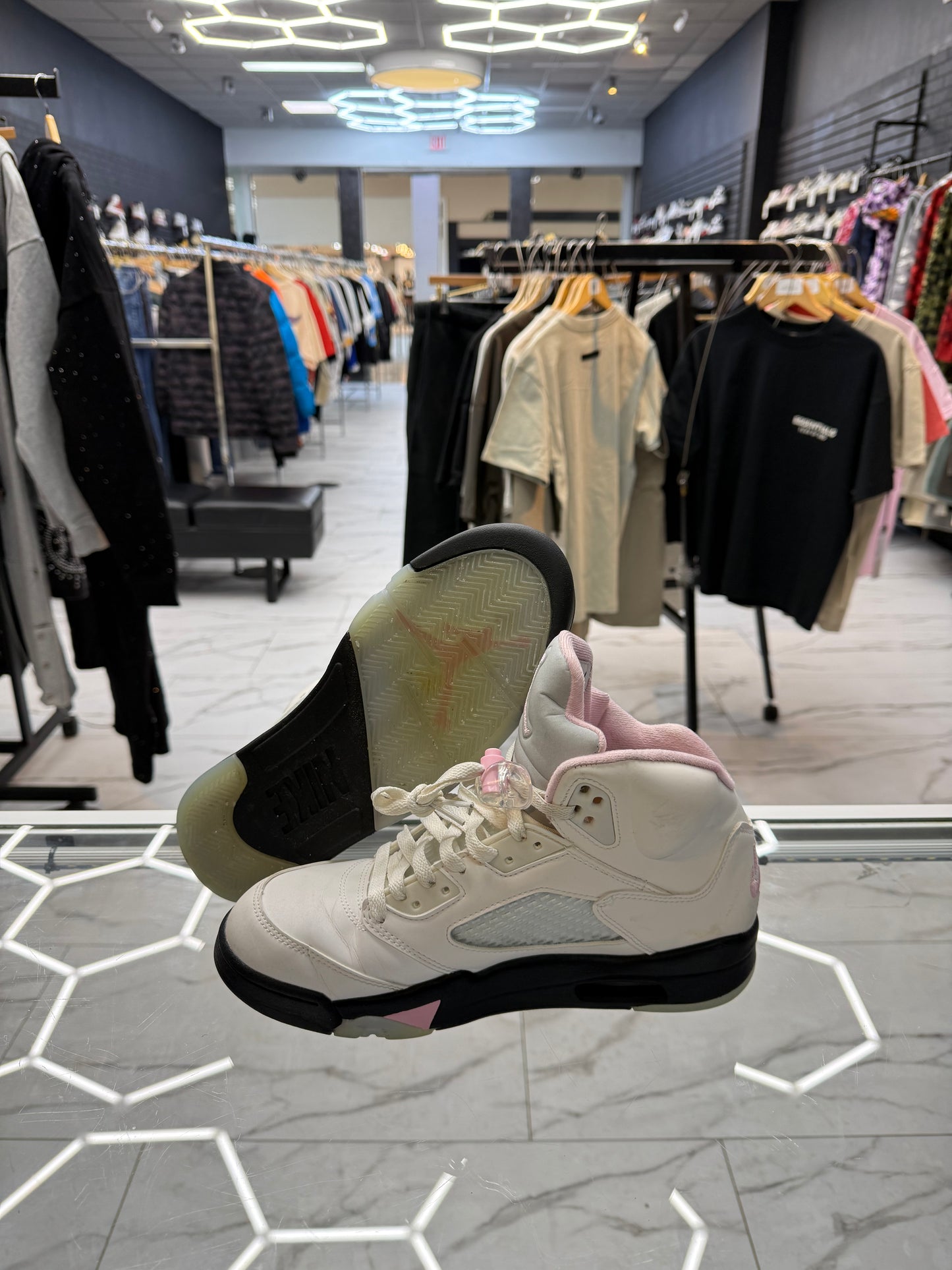 Jordan 5 ‘Soft Pink’ USED NO BOX